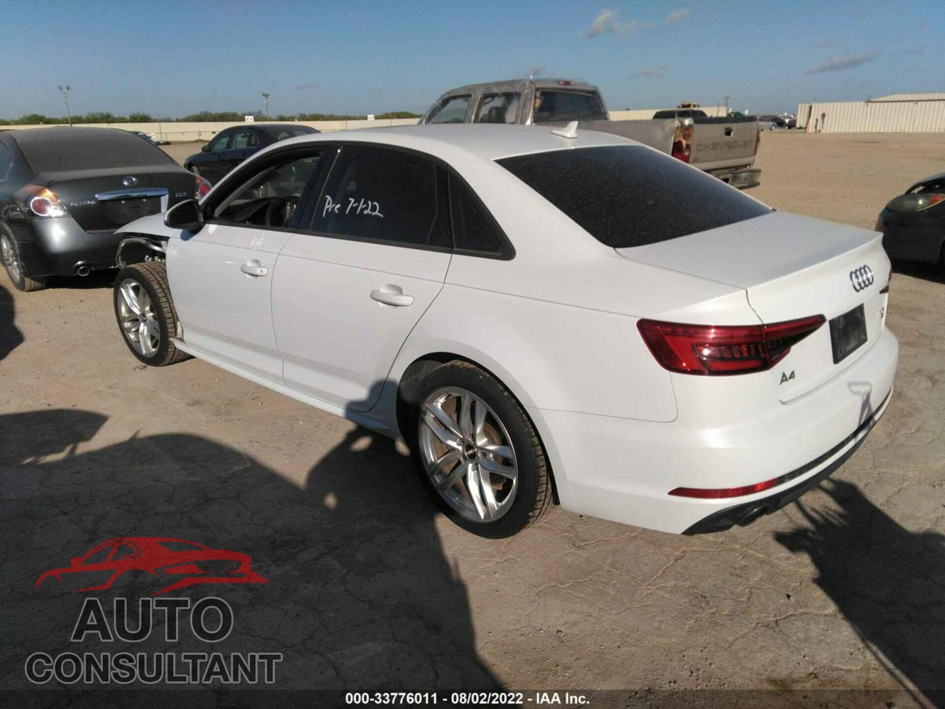 AUDI A4 2017 - WAUKMAF47HN057417