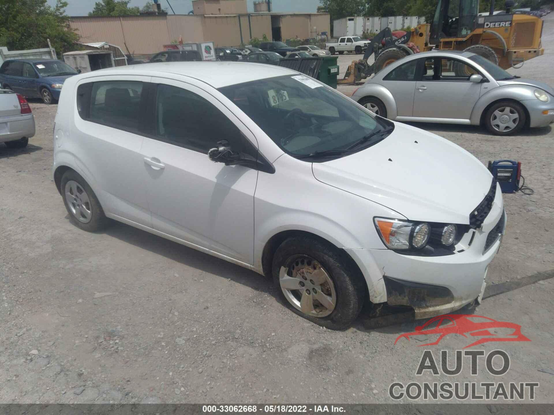 CHEVROLET SONIC 2016 - 1G1JA6SH7G4169418