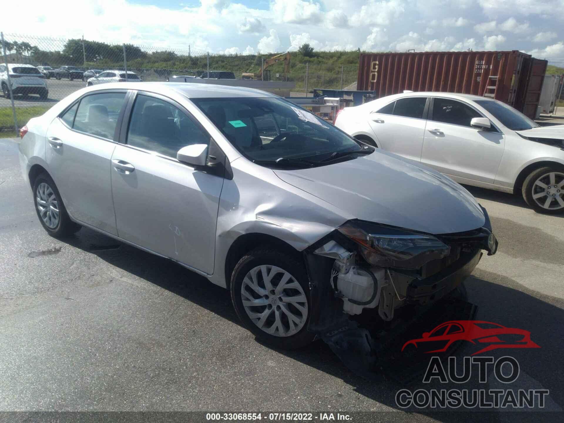 TOYOTA COROLLA 2018 - 5YFBURHEXJP854020