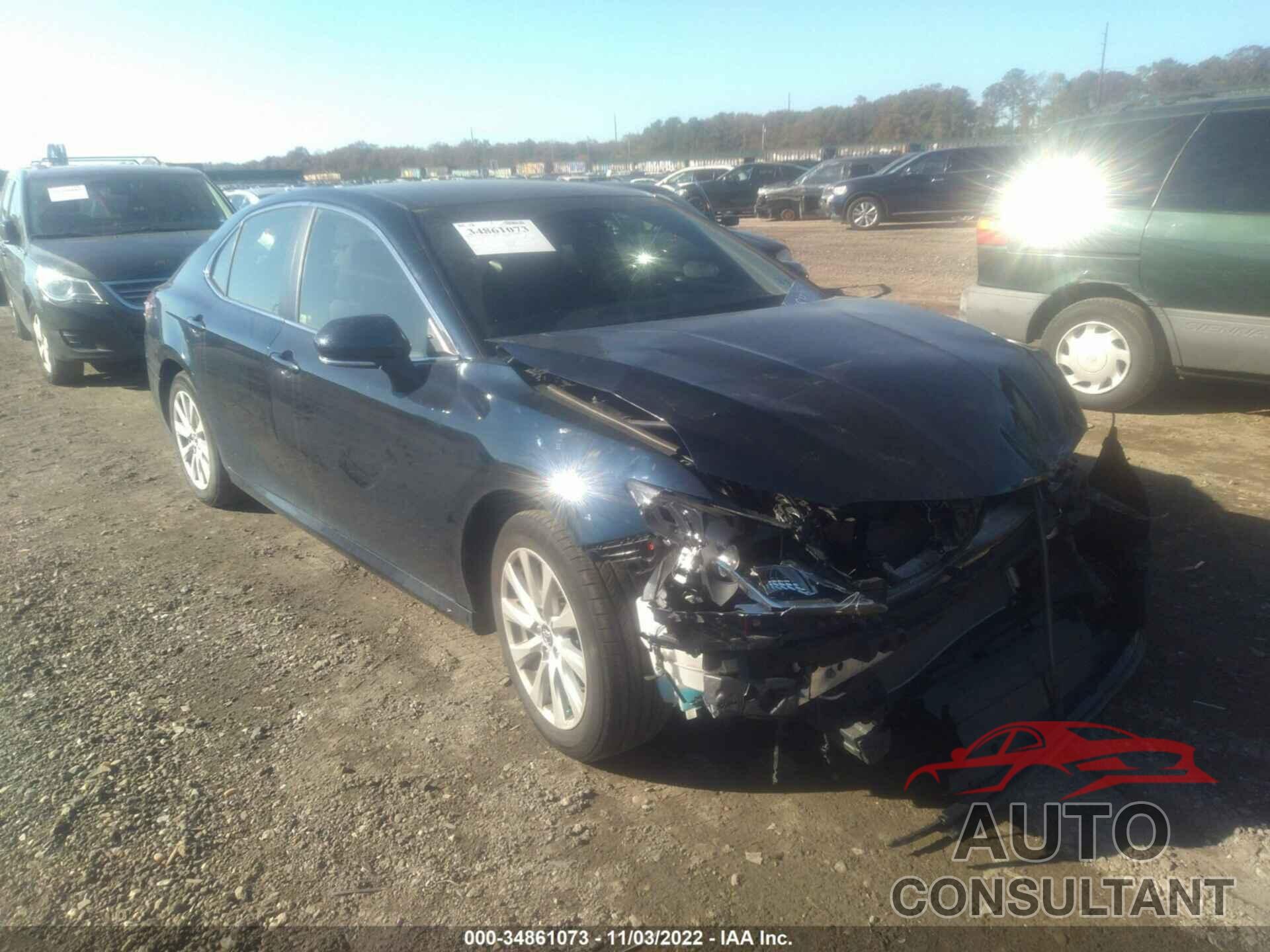 TOYOTA CAMRY 2018 - JTNB11HK0J3045811