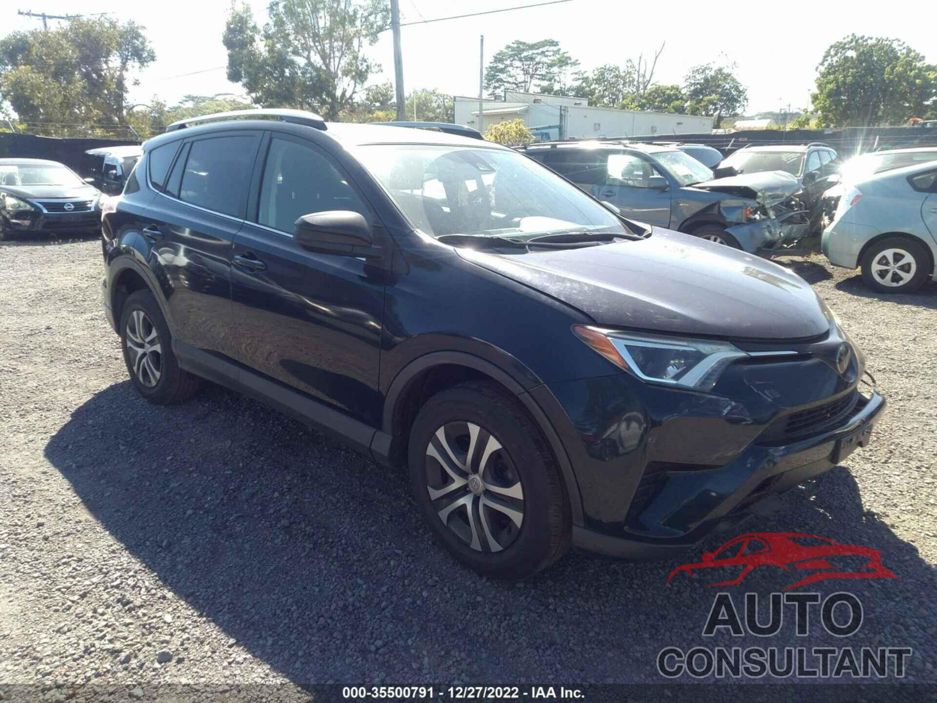 TOYOTA RAV4 2017 - JTMZFREV7HJ715149