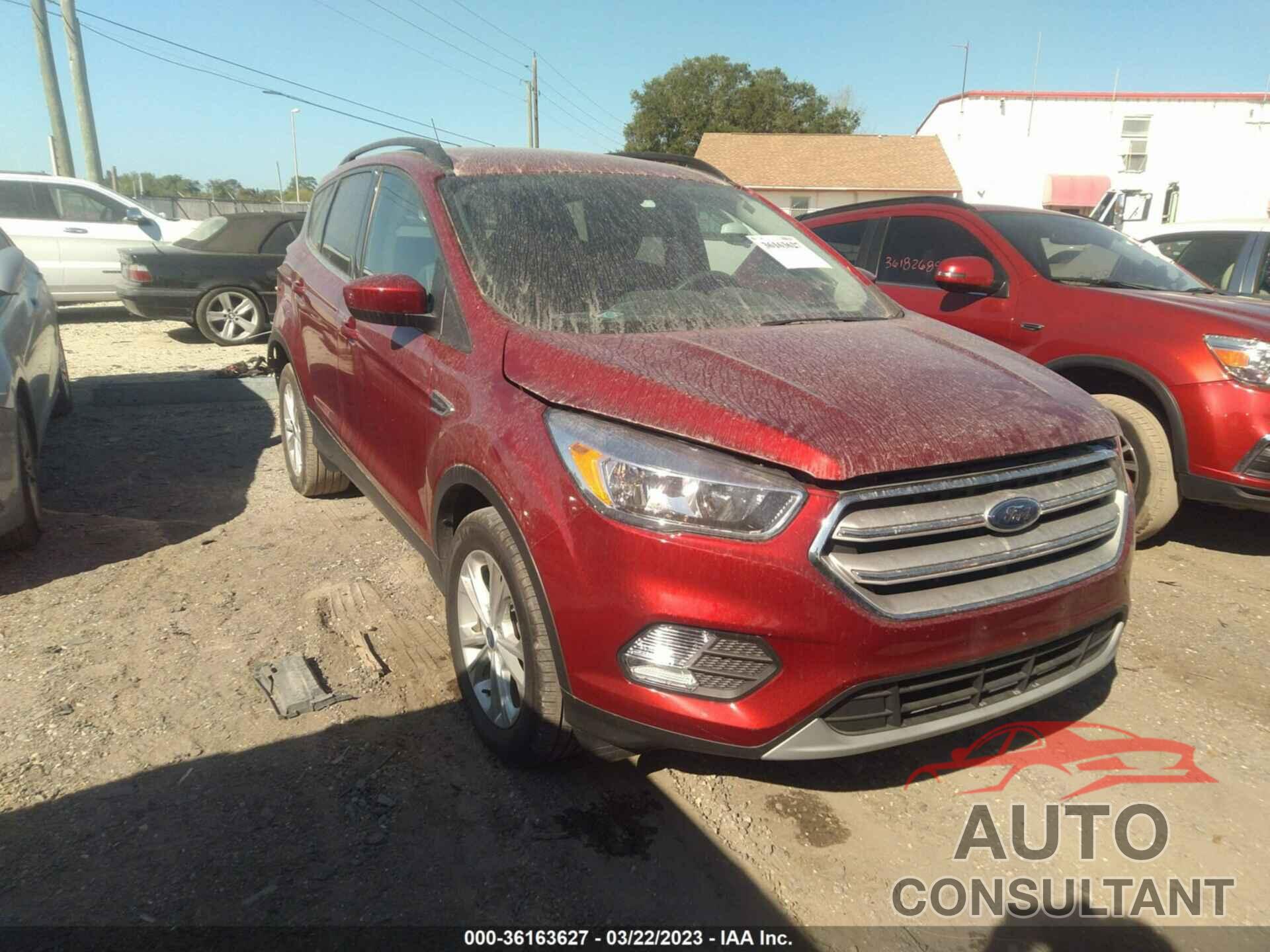 FORD ESCAPE 2018 - 1FMCU0GDXJUD00693