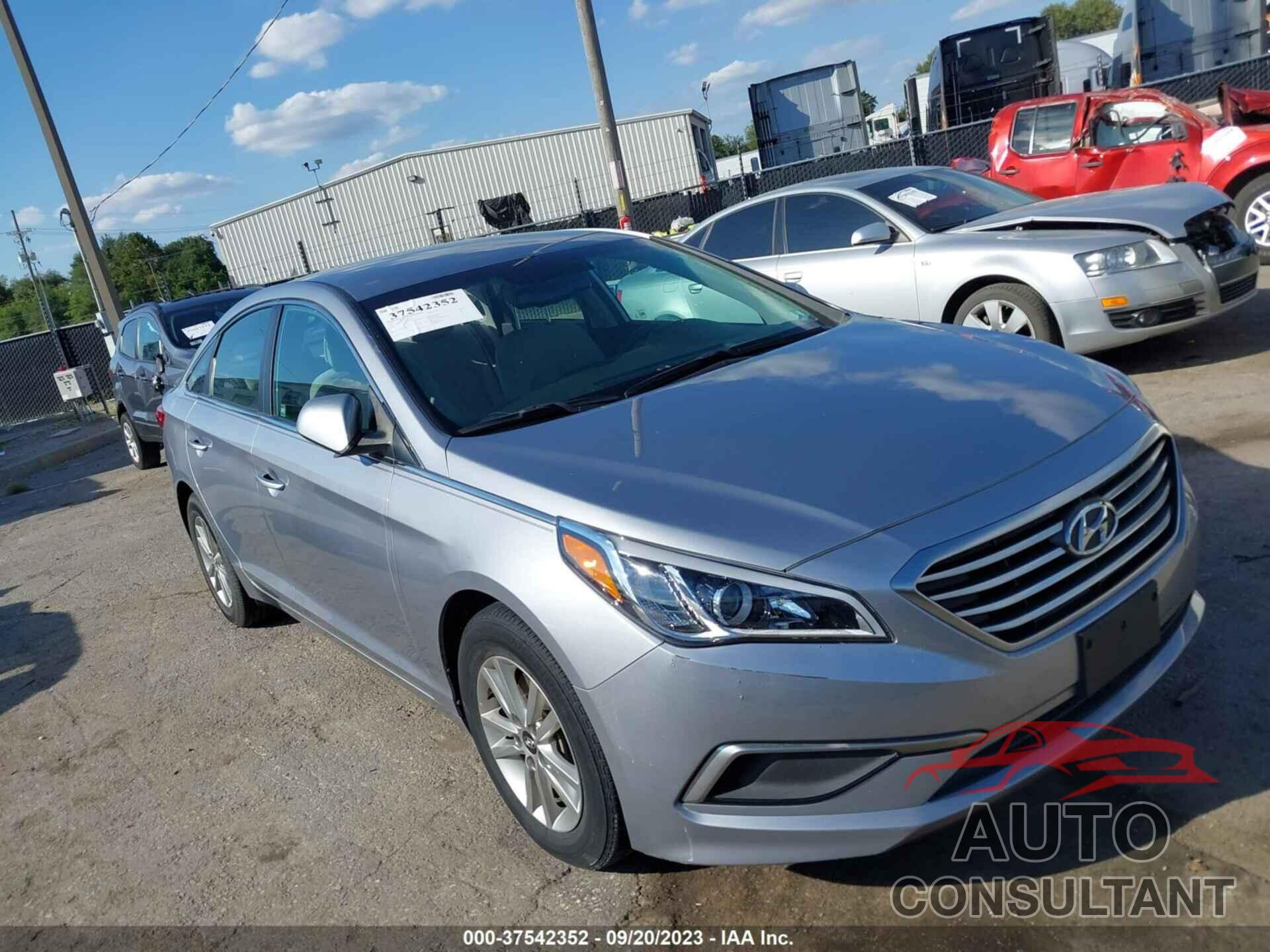 HYUNDAI SONATA 2017 - 5NPE24AF1HH484110