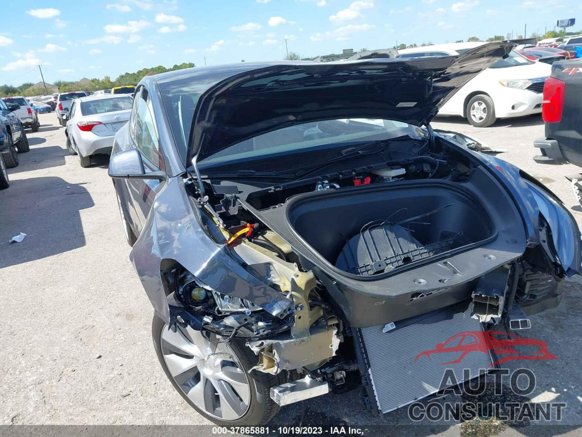 TESLA MODEL Y 2023 - 7SAYGDEE4PA168911