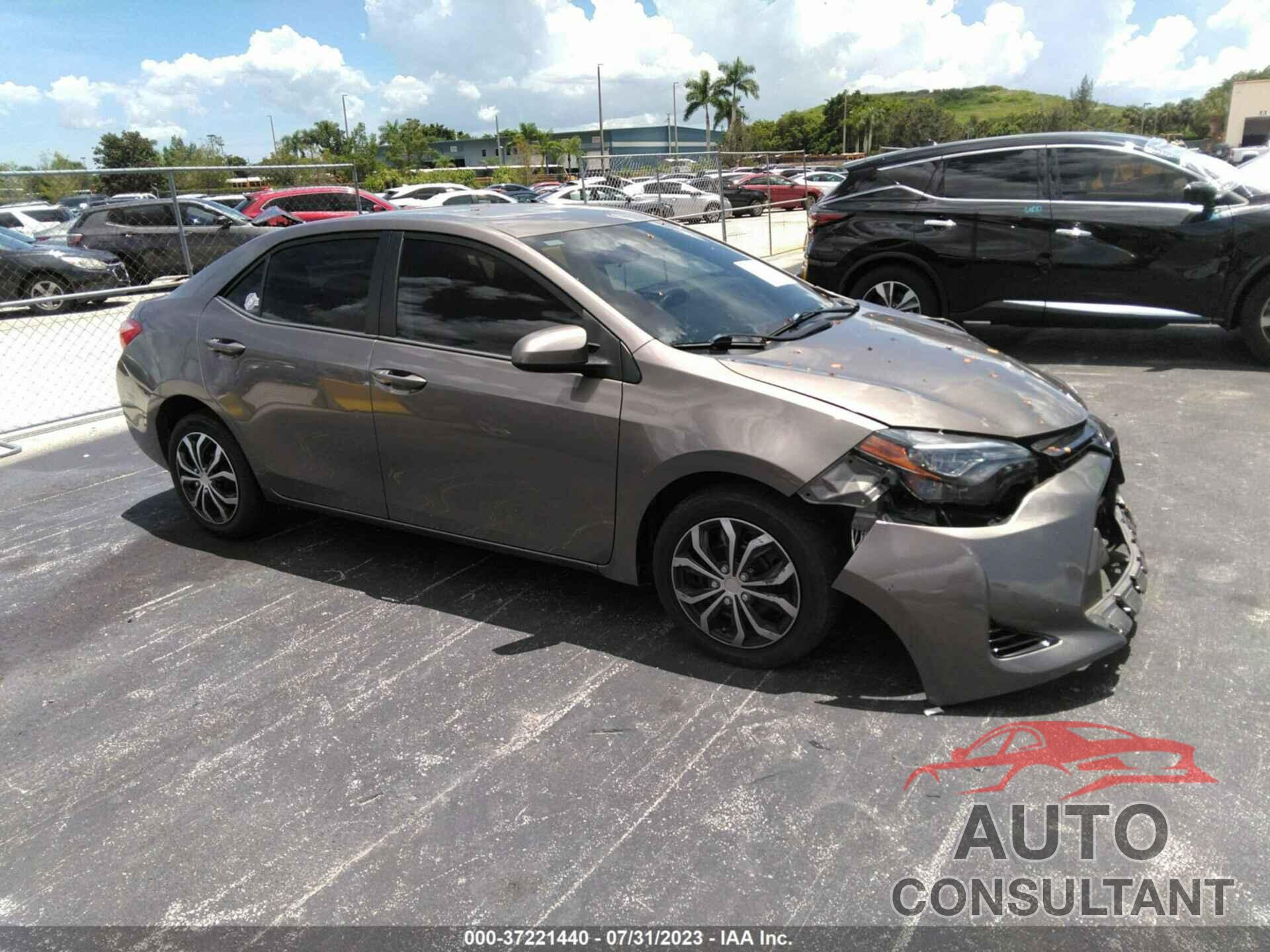 TOYOTA COROLLA 2018 - 2T1BURHE4JC096966