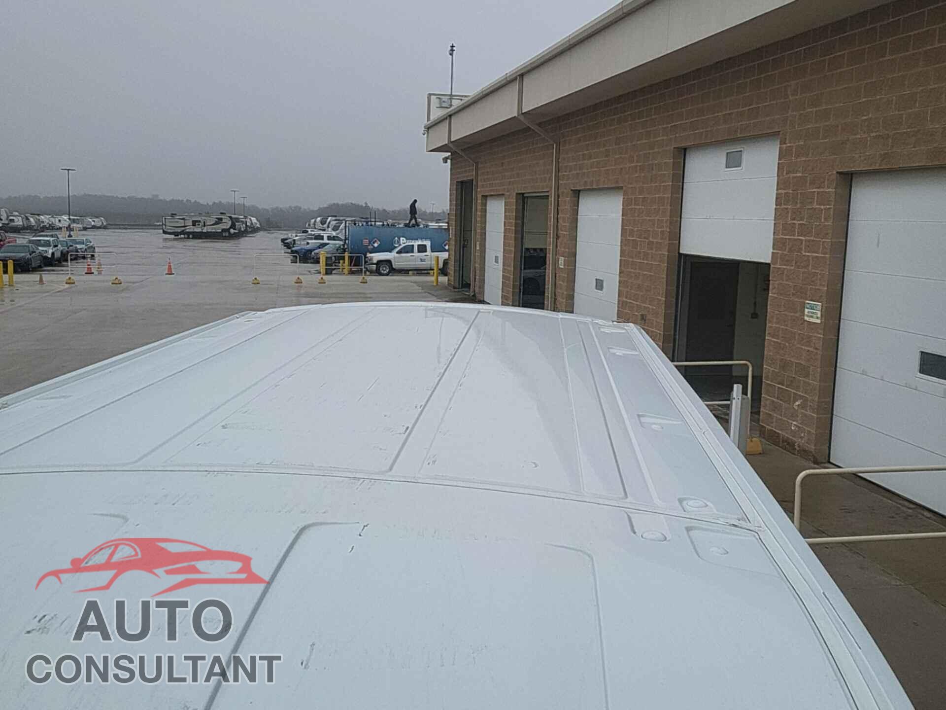 FORD TRANSIT 2016 - 1FTYR2XM8GKA96830