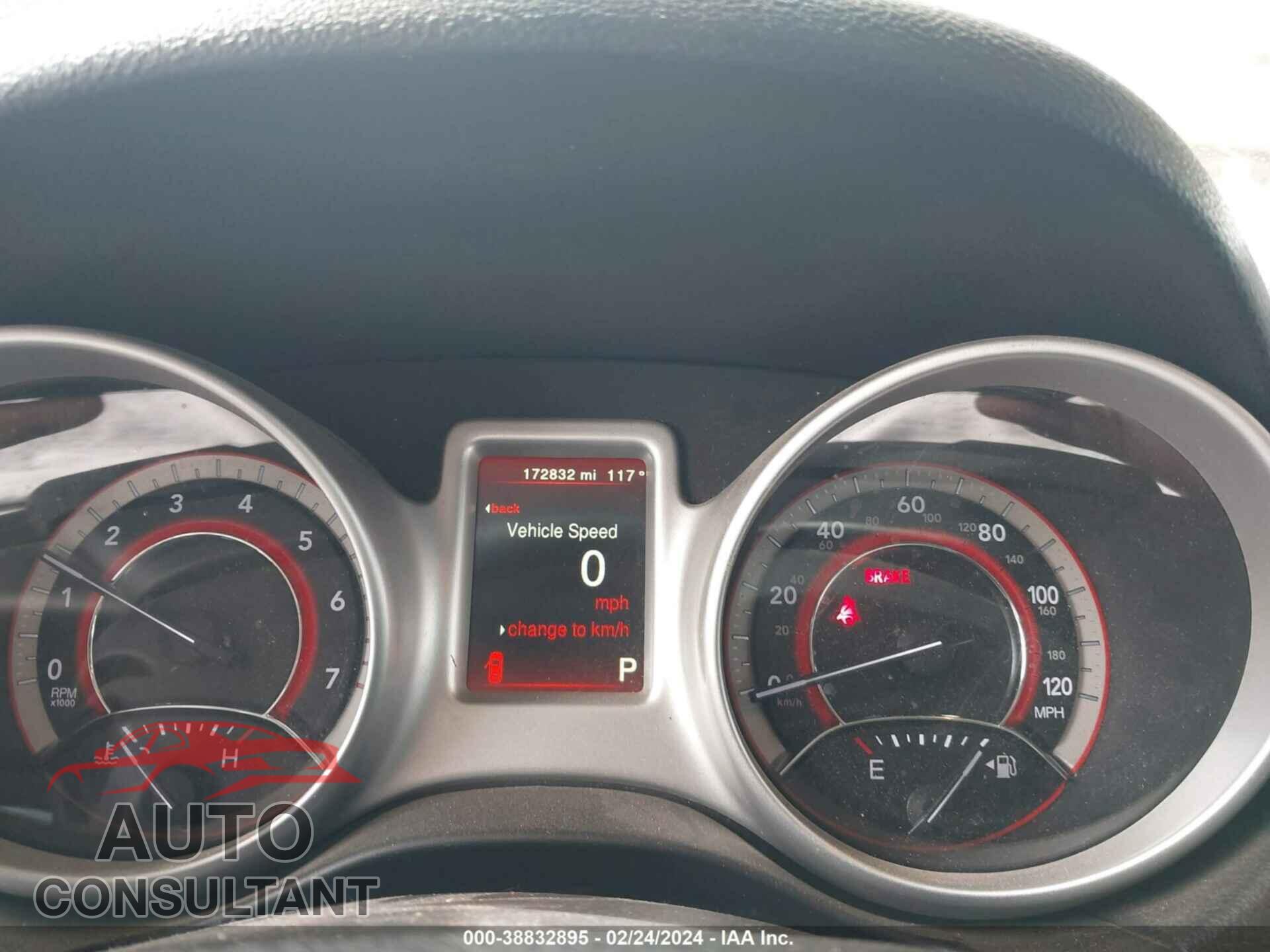 DODGE JOURNEY 2017 - 3C4PDCBG8HT533825