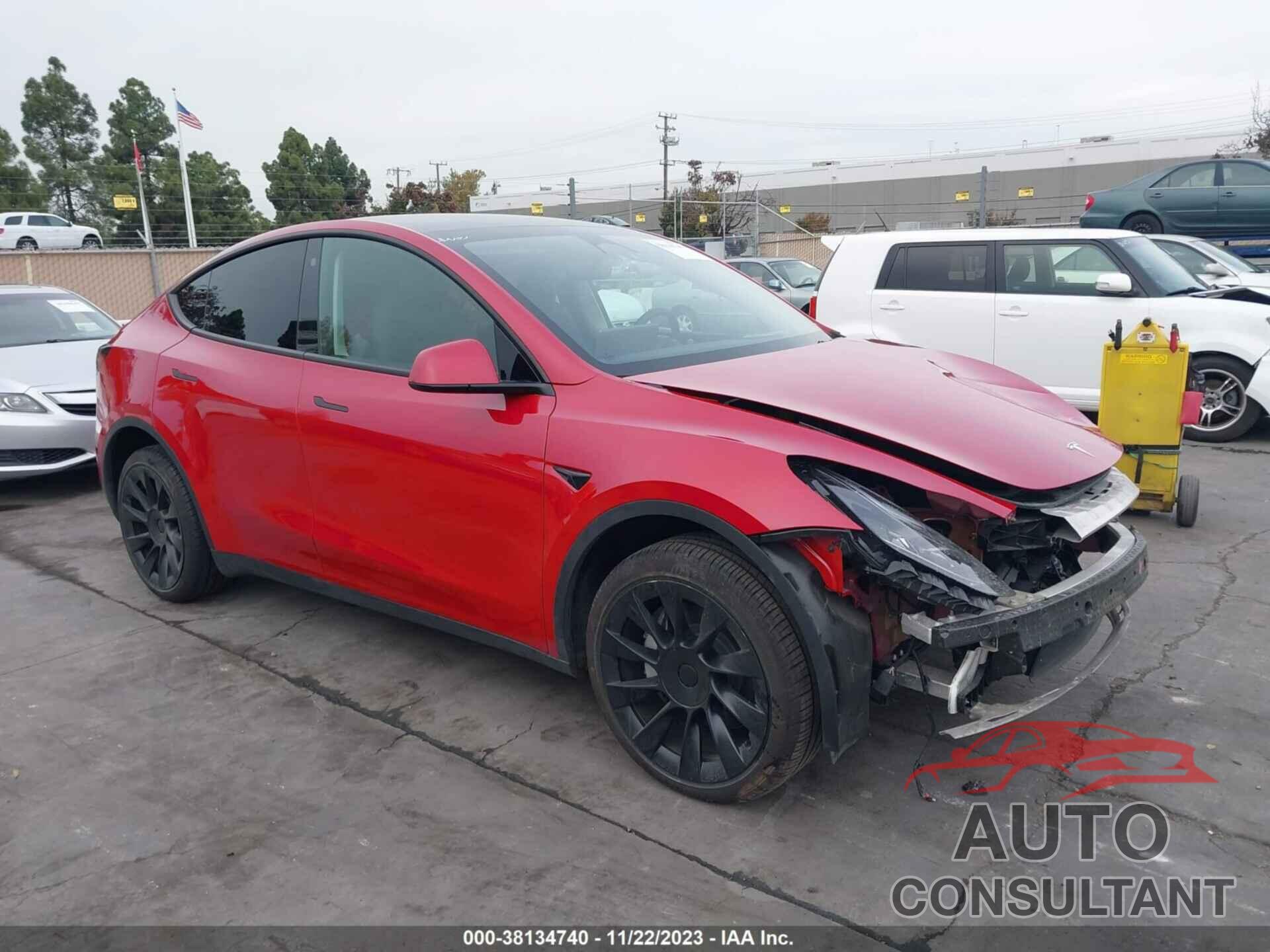 TESLA MODEL Y 2023 - 7SAYGDEE1PF621238