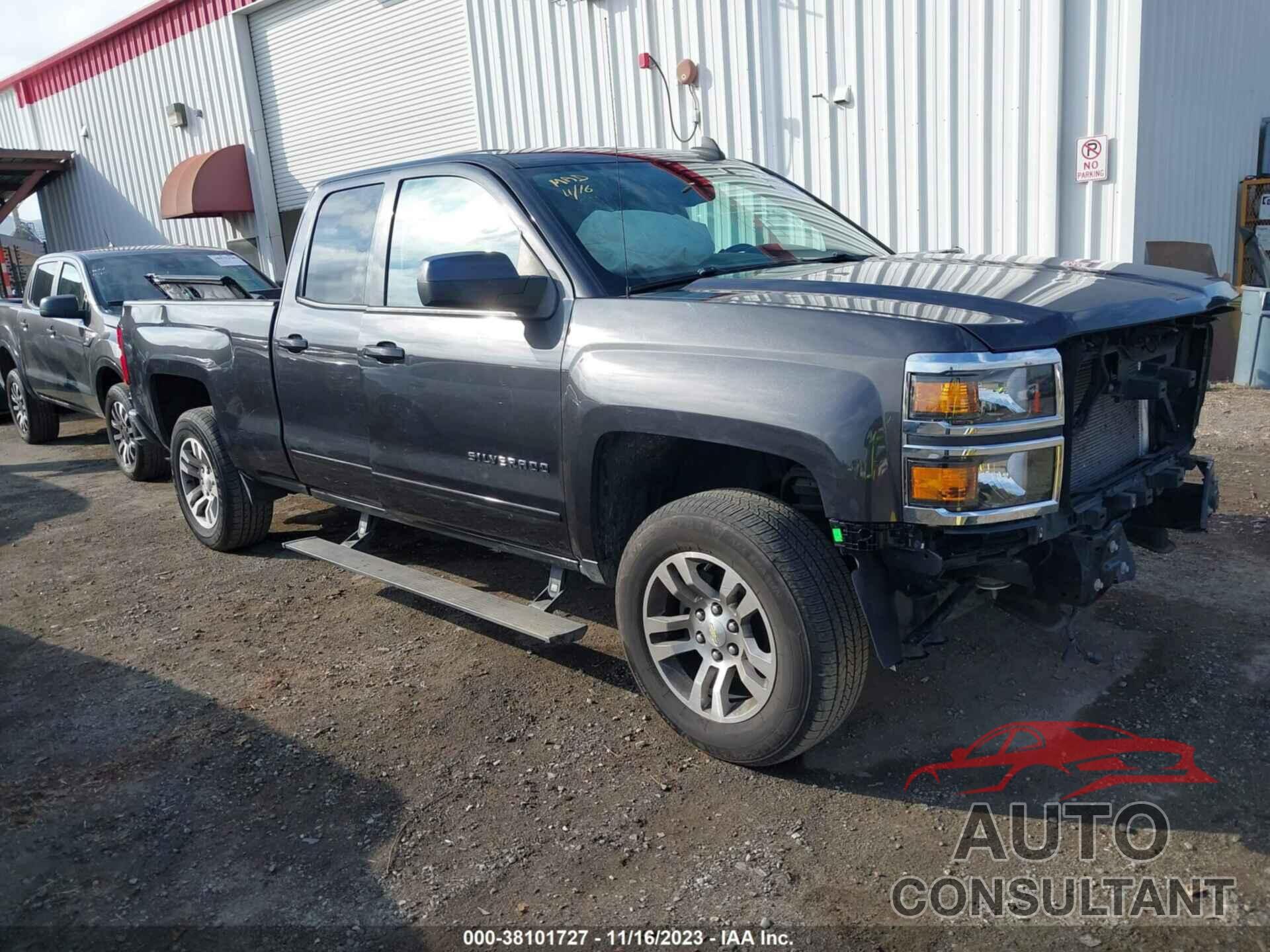 CHEVROLET SILVERADO 1500 2015 - 1GCRCREC8FZ371997