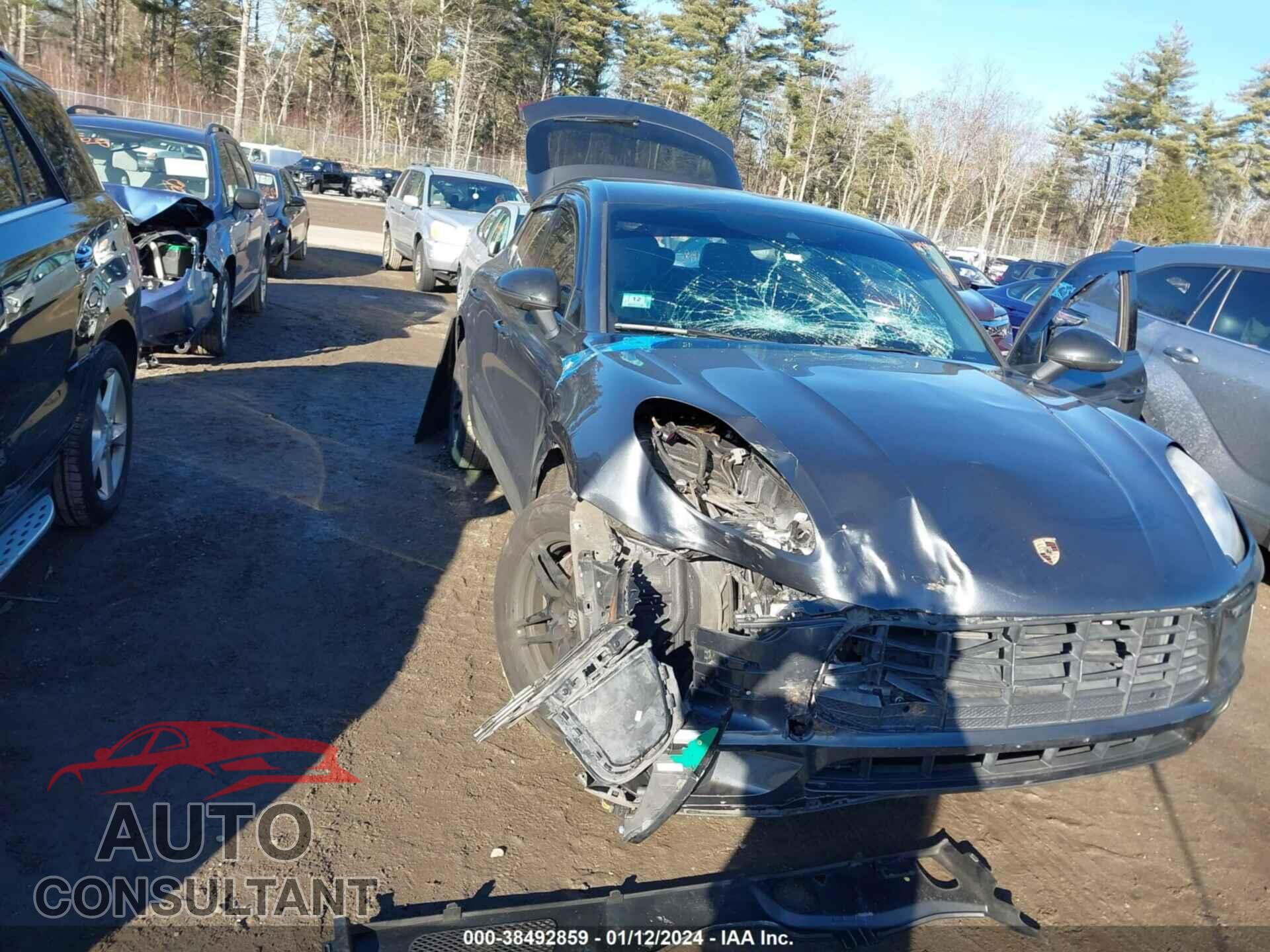 PORSCHE MACAN 2018 - WP1AA2A52JLB00610