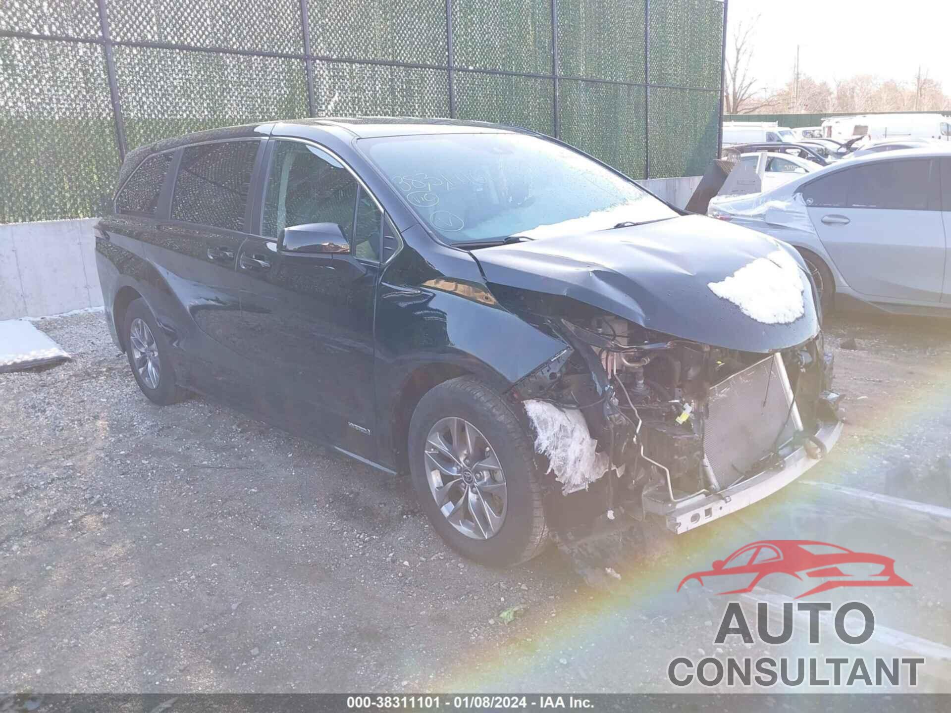 TOYOTA SIENNA 2021 - 5TDKRKEC6MS046738