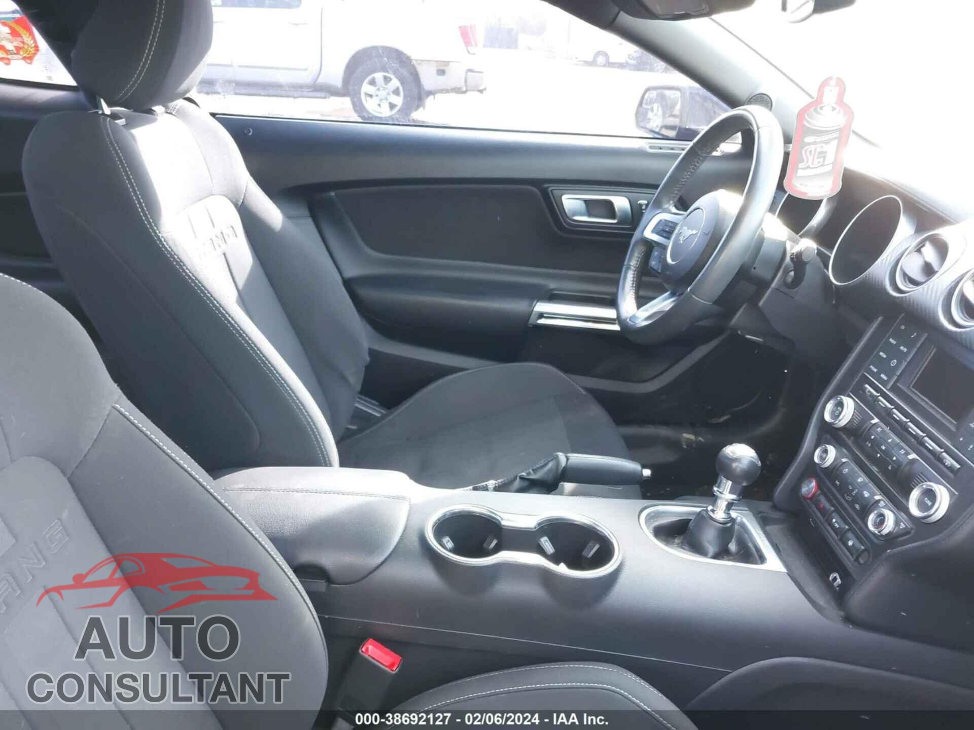 FORD MUSTANG 2018 - 1FA6P8TH8J5119060