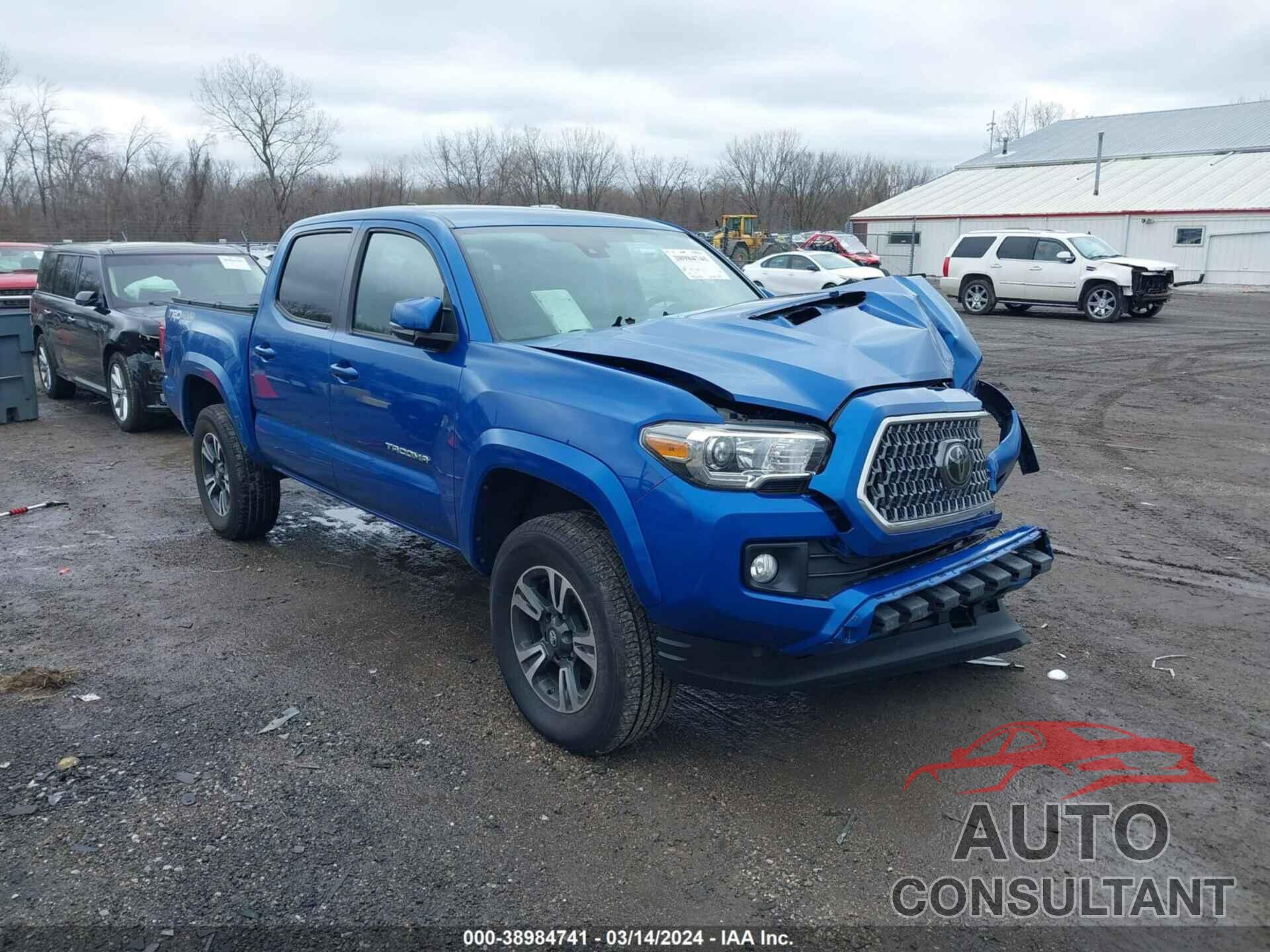 TOYOTA TACOMA 2018 - 3TMCZ5ANXJM136497