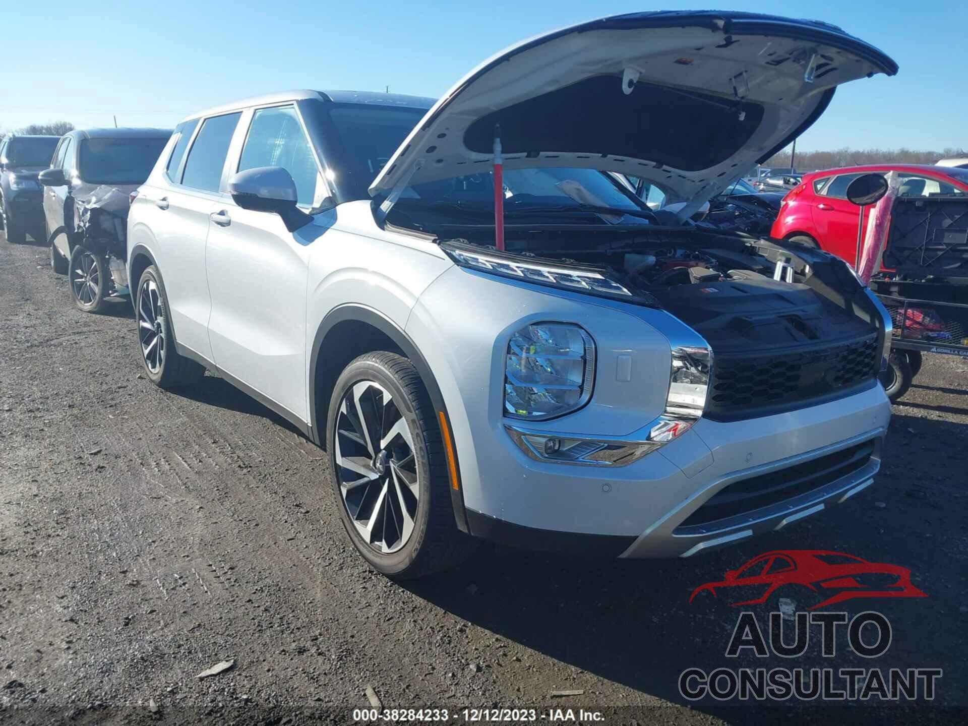 MITSUBISHI OUTLANDER 2023 - JA4J4UA86PZ032083