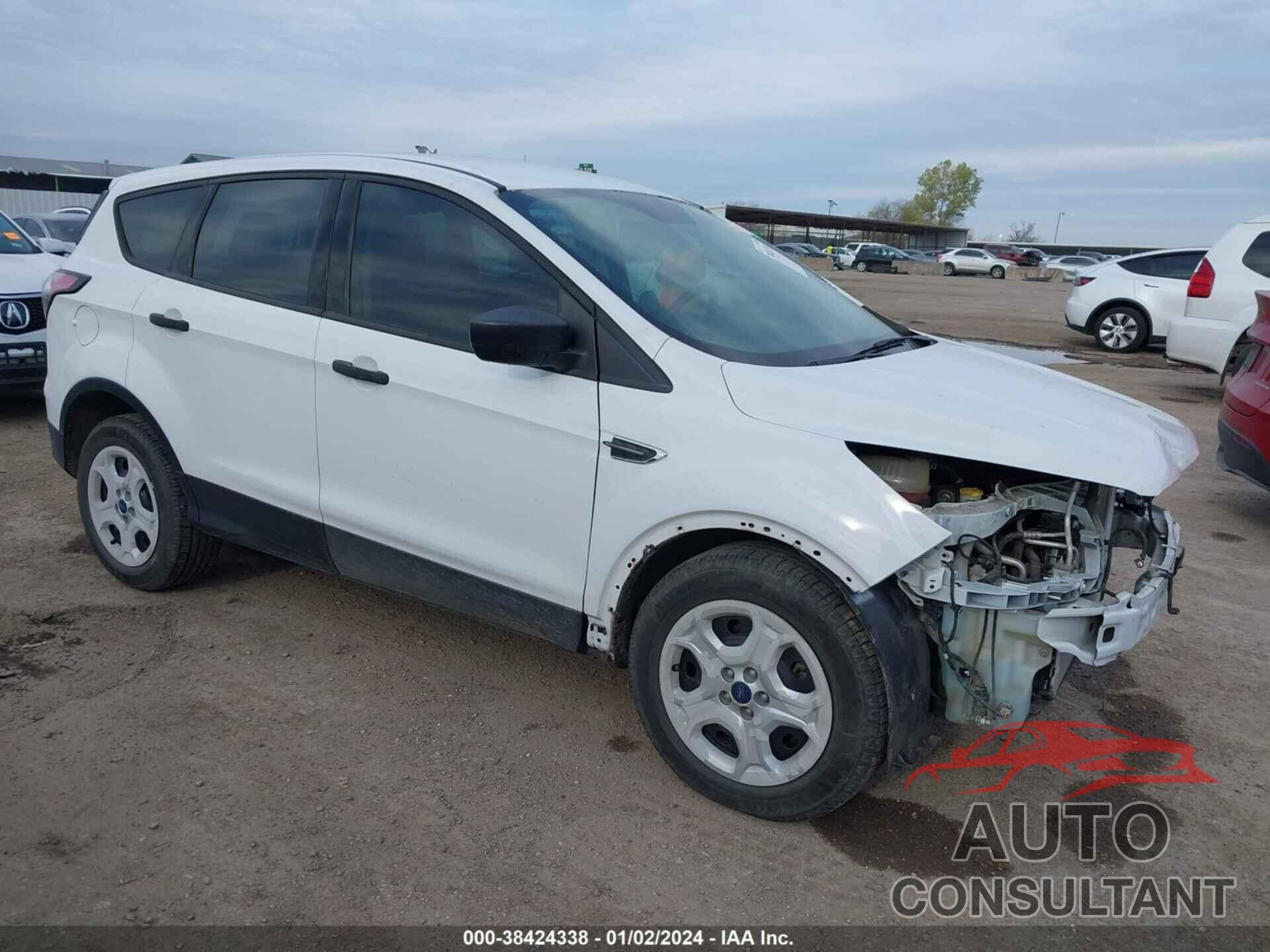 FORD ESCAPE 2018 - 1FMCU0F7XJUA22521