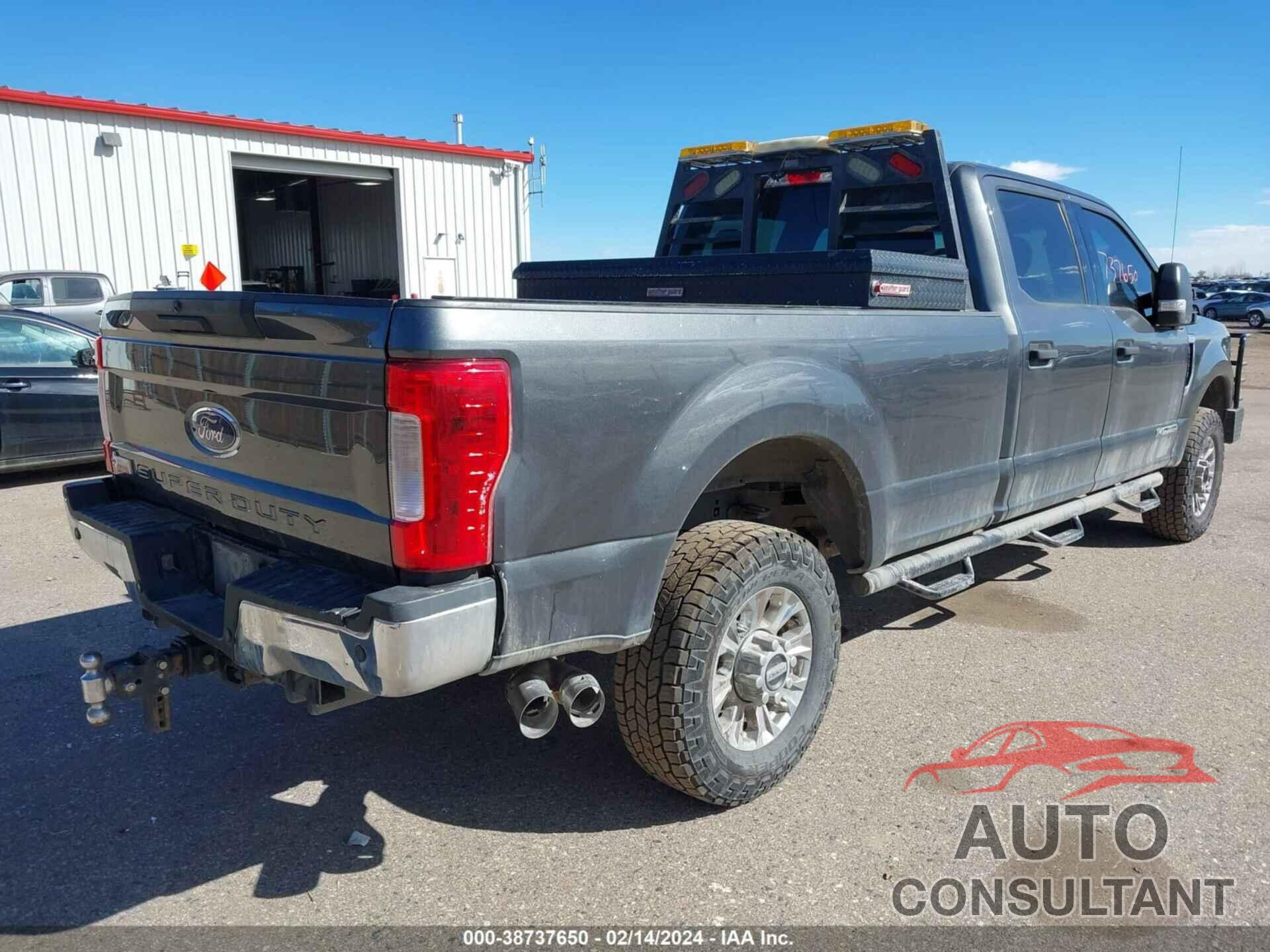 FORD F-350 2018 - 1FT8W3BT7JEC18287