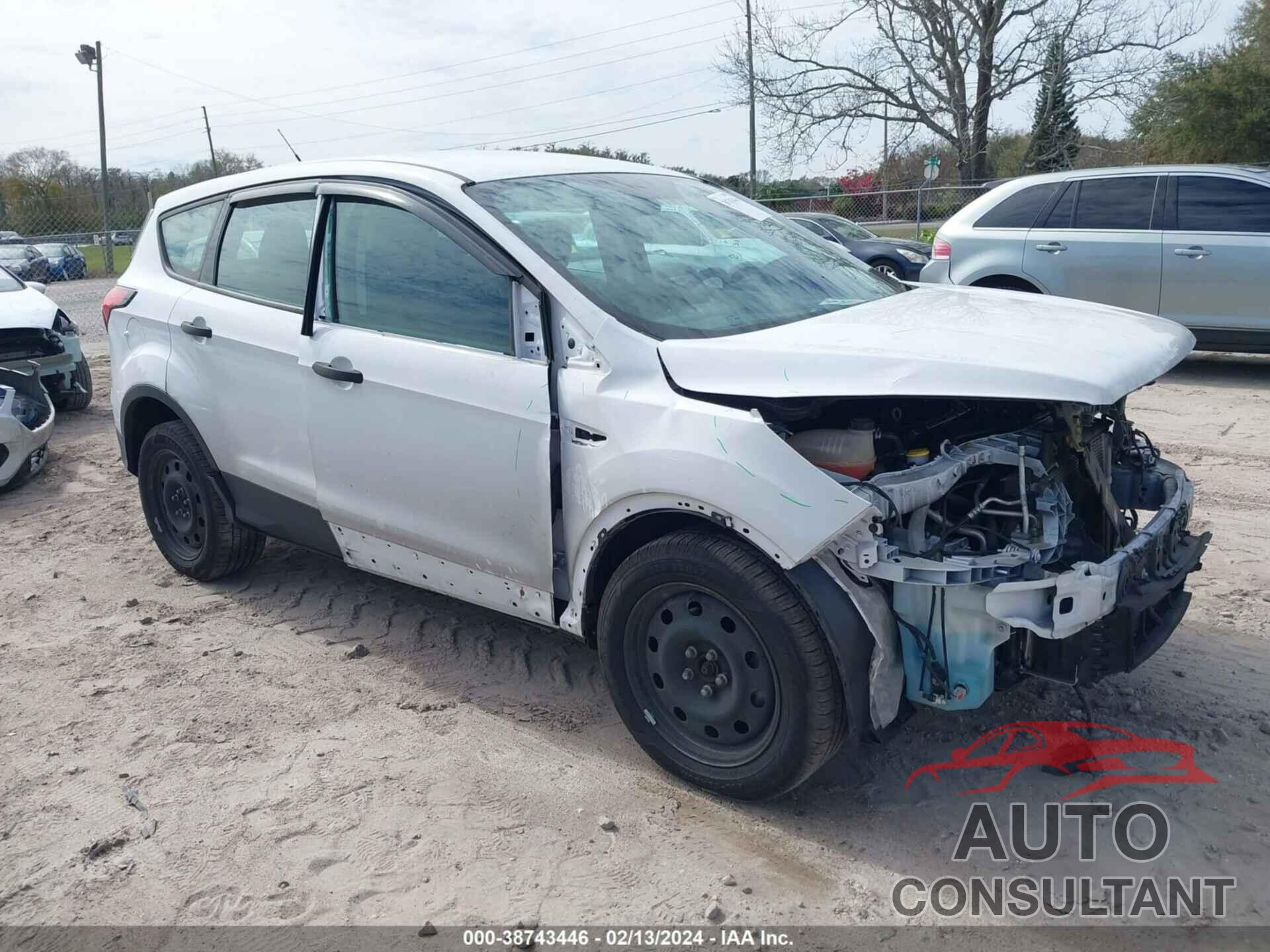 FORD ESCAPE 2019 - 1FMCU0F74KUB47757