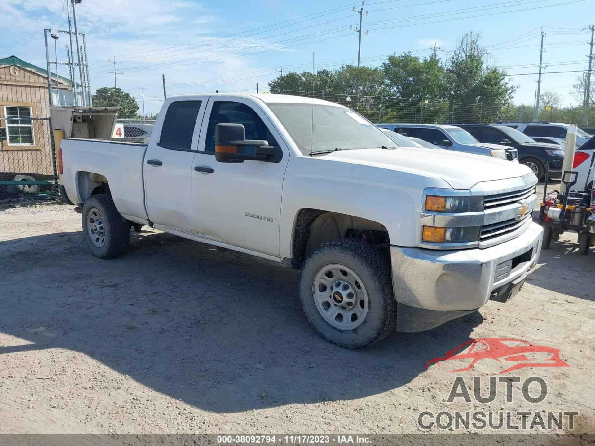 CHEVROLET SILVERADO 2500HD 2018 - 1GC2KUEG5JZ301280