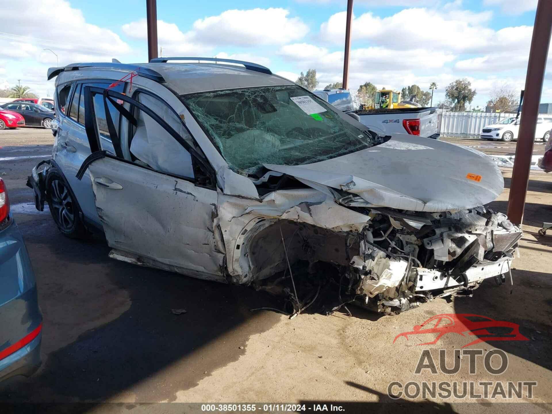 TOYOTA RAV4 2018 - JTMZFREV0JJ162415