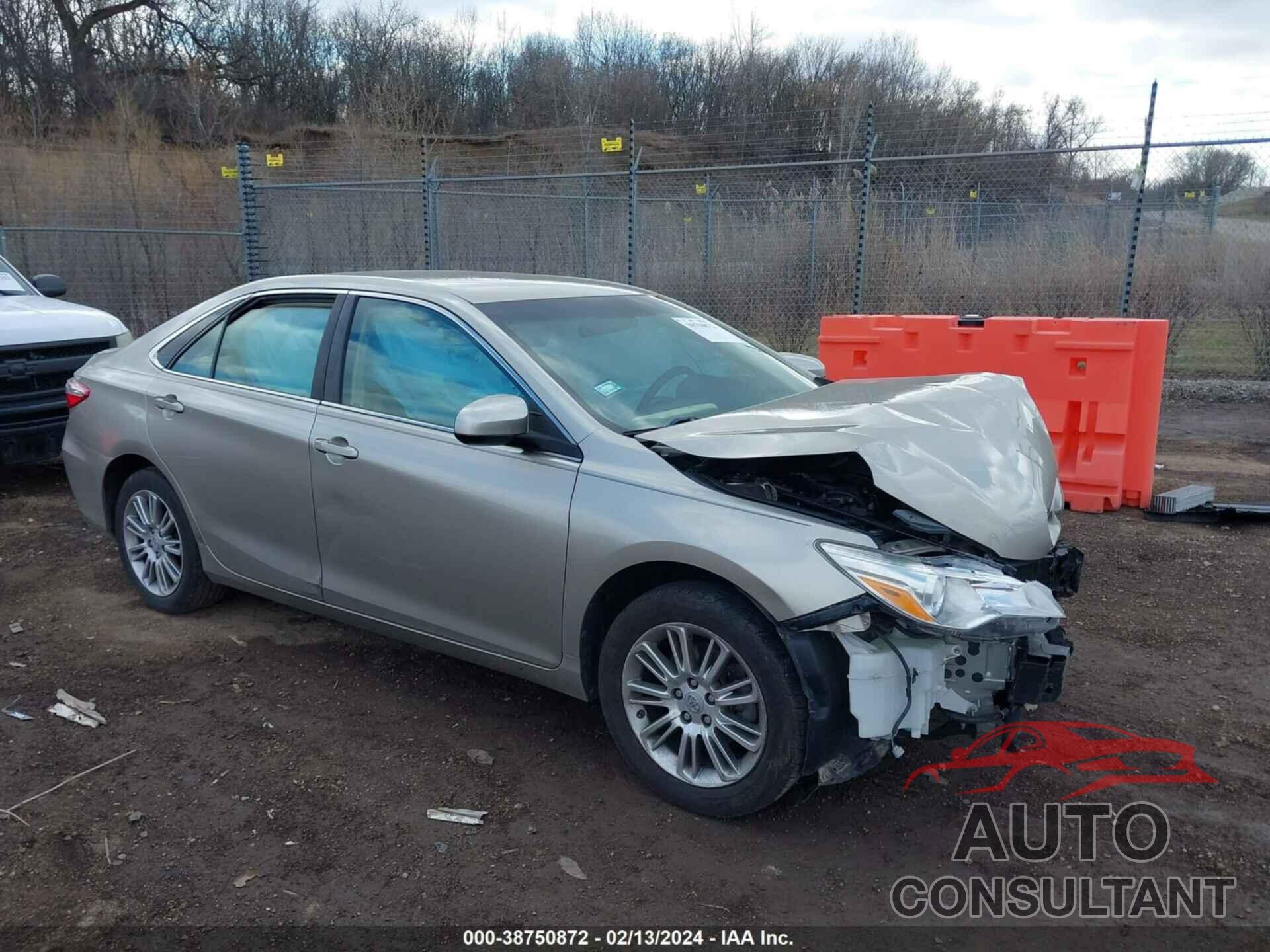 TOYOTA CAMRY 2015 - 4T4BF1FKXFR488978