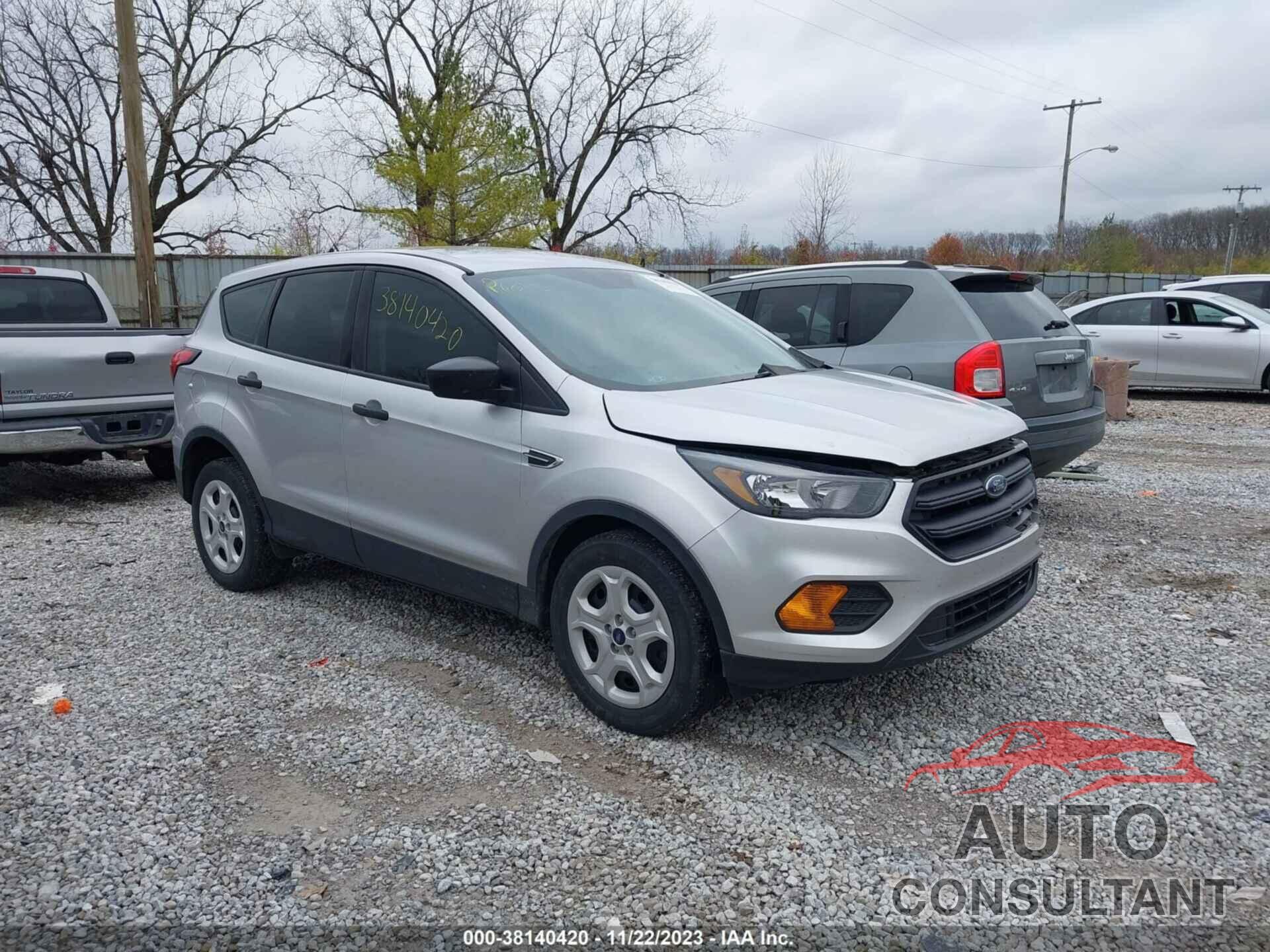FORD ESCAPE 2019 - 1FMCU0F73KUA95716