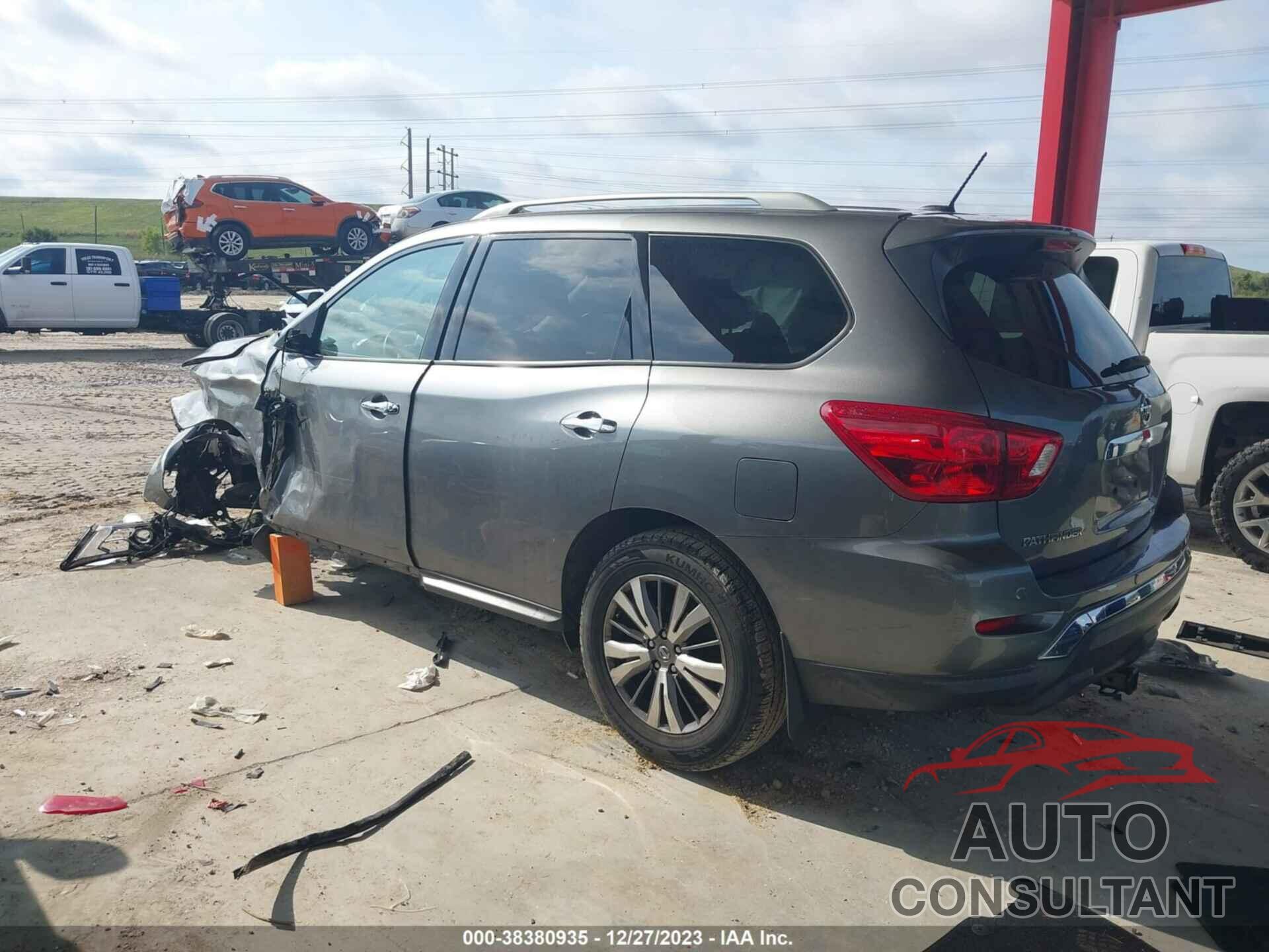 NISSAN PATHFINDER 2018 - 5N1DR2MM2JC624846