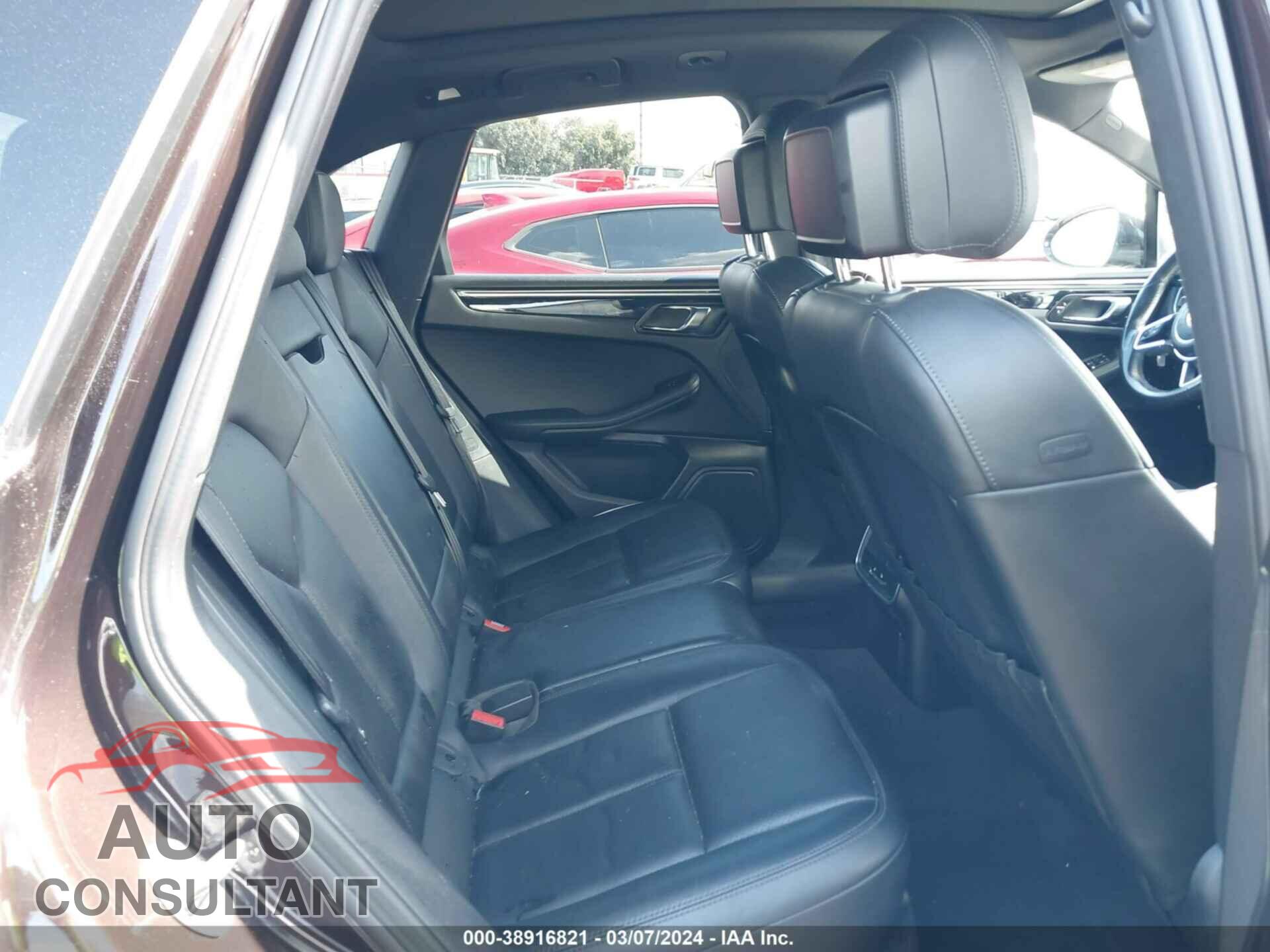 PORSCHE MACAN 2016 - WP1AB2A51GLB49965