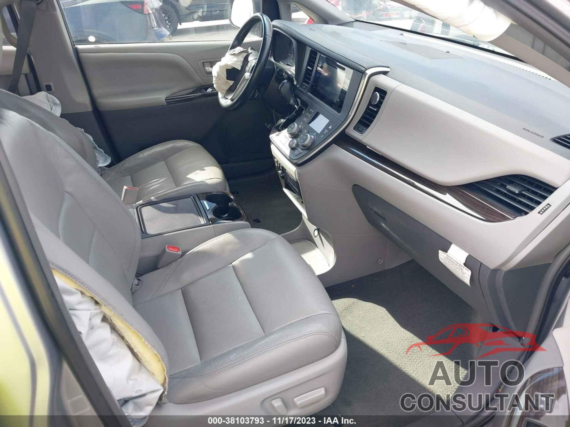 TOYOTA SIENNA 2017 - 5TDYZ3DC6HS766855