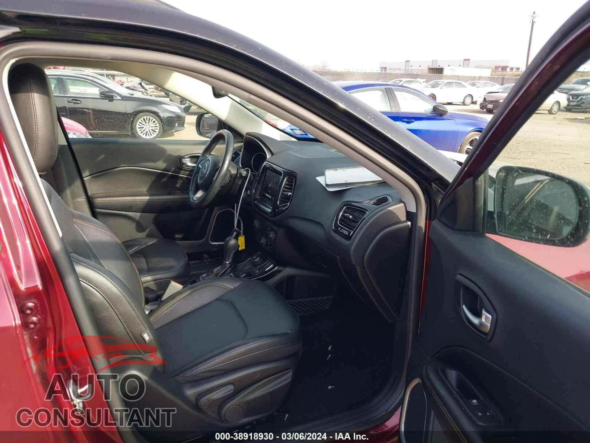JEEP COMPASS 2021 - 3C4NJDCBXMT586321