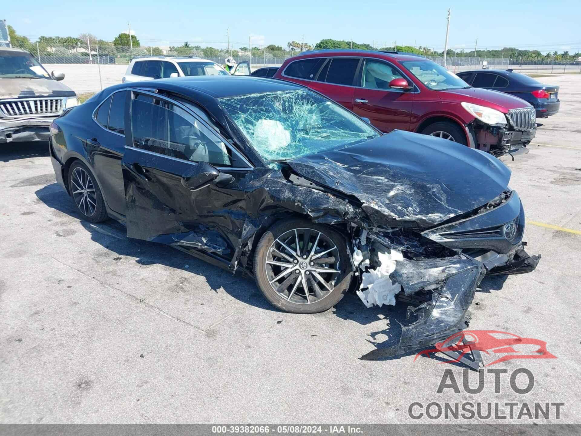 TOYOTA CAMRY 2023 - 4T1G11AK4PU740344