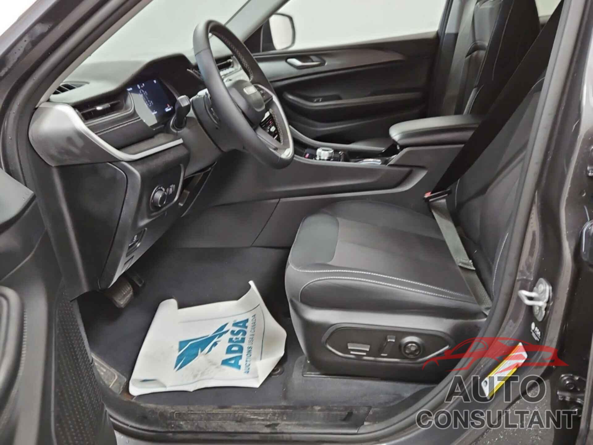 JEEP GRAND CHEROKEE 2023 - 1C4RJKAG7P8730771