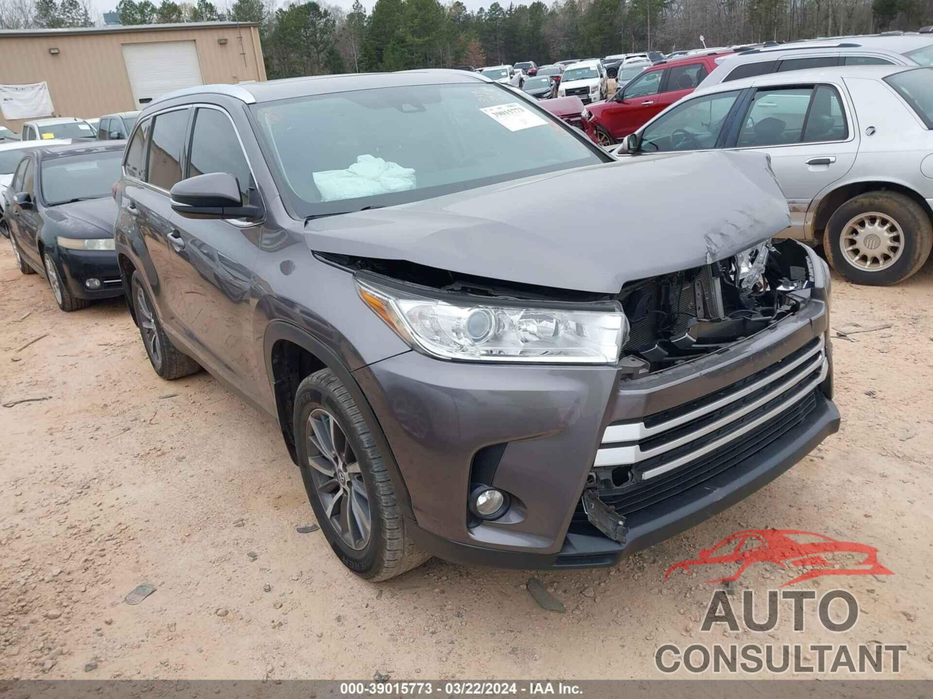 TOYOTA HIGHLANDER 2019 - 5TDJZRFH1KS589538