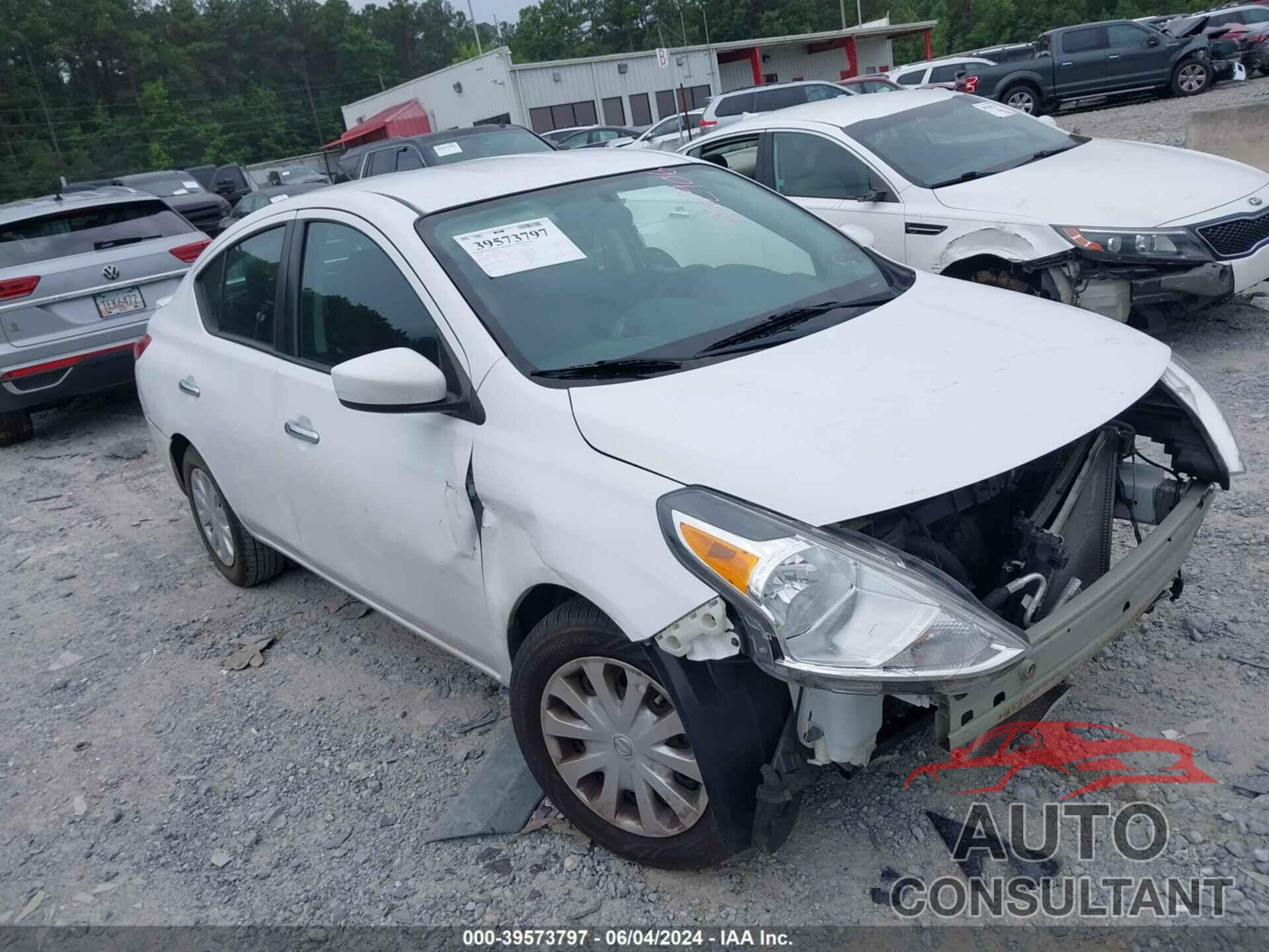 NISSAN VERSA 2019 - 3N1CN7AP5KL852906