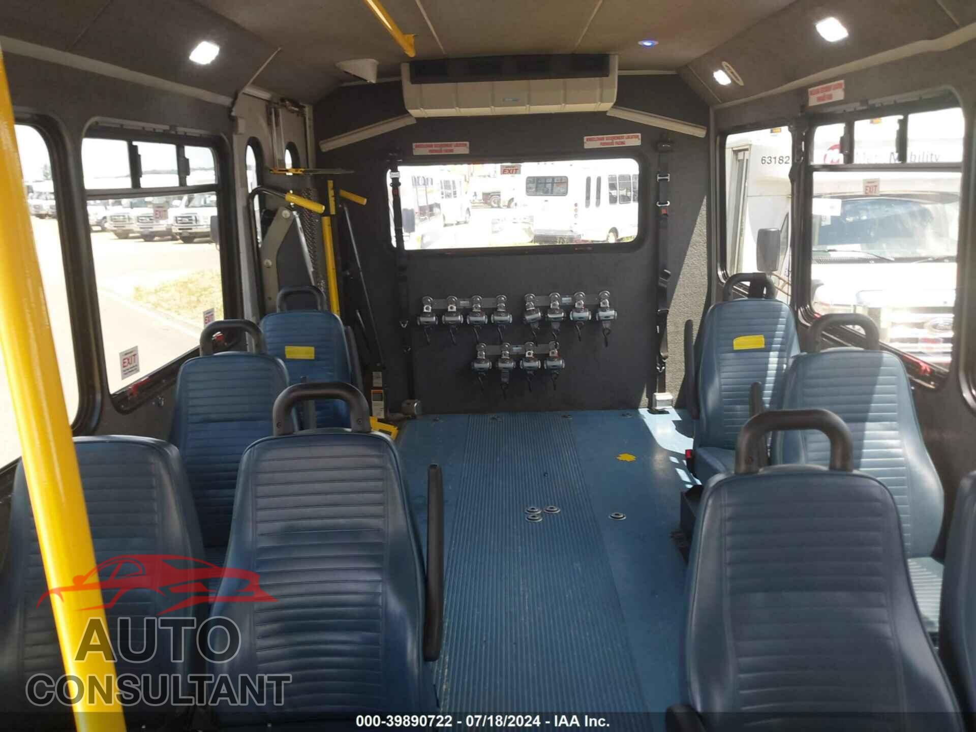 FORD E-450 CUTAWAY 2017 - 1FDFE4FS0HDC36496