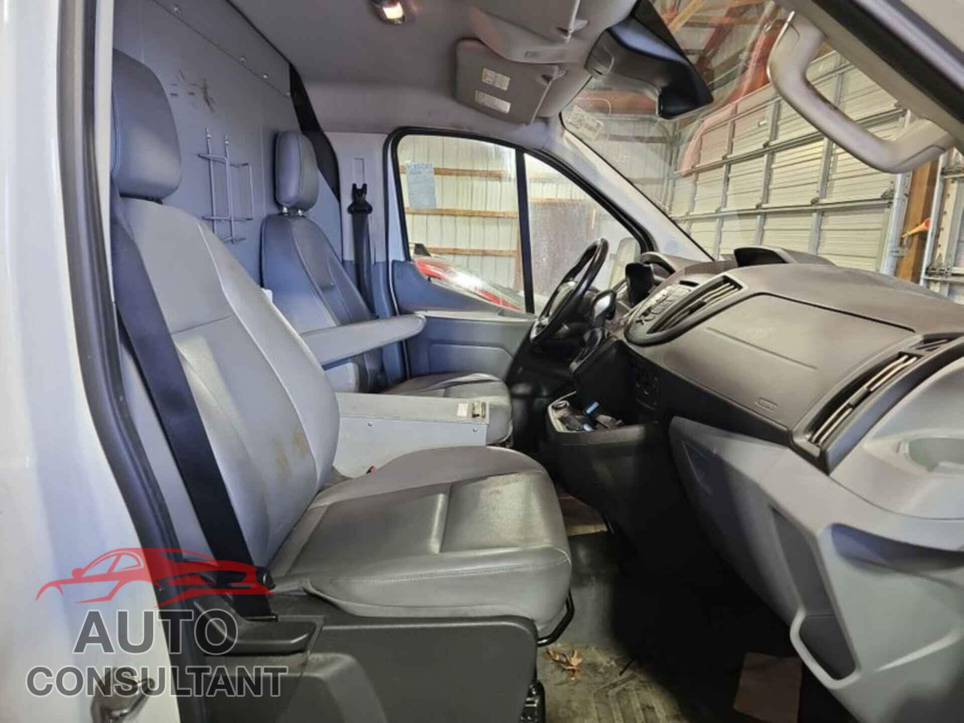 FORD TRANSIT 2017 - 1FTYR1YMXHKB43544