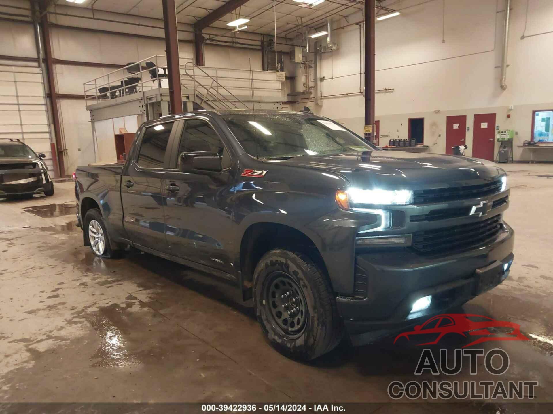 CHEVROLET SILVERADO 1500 2021 - 1GCUYEED0MZ310749