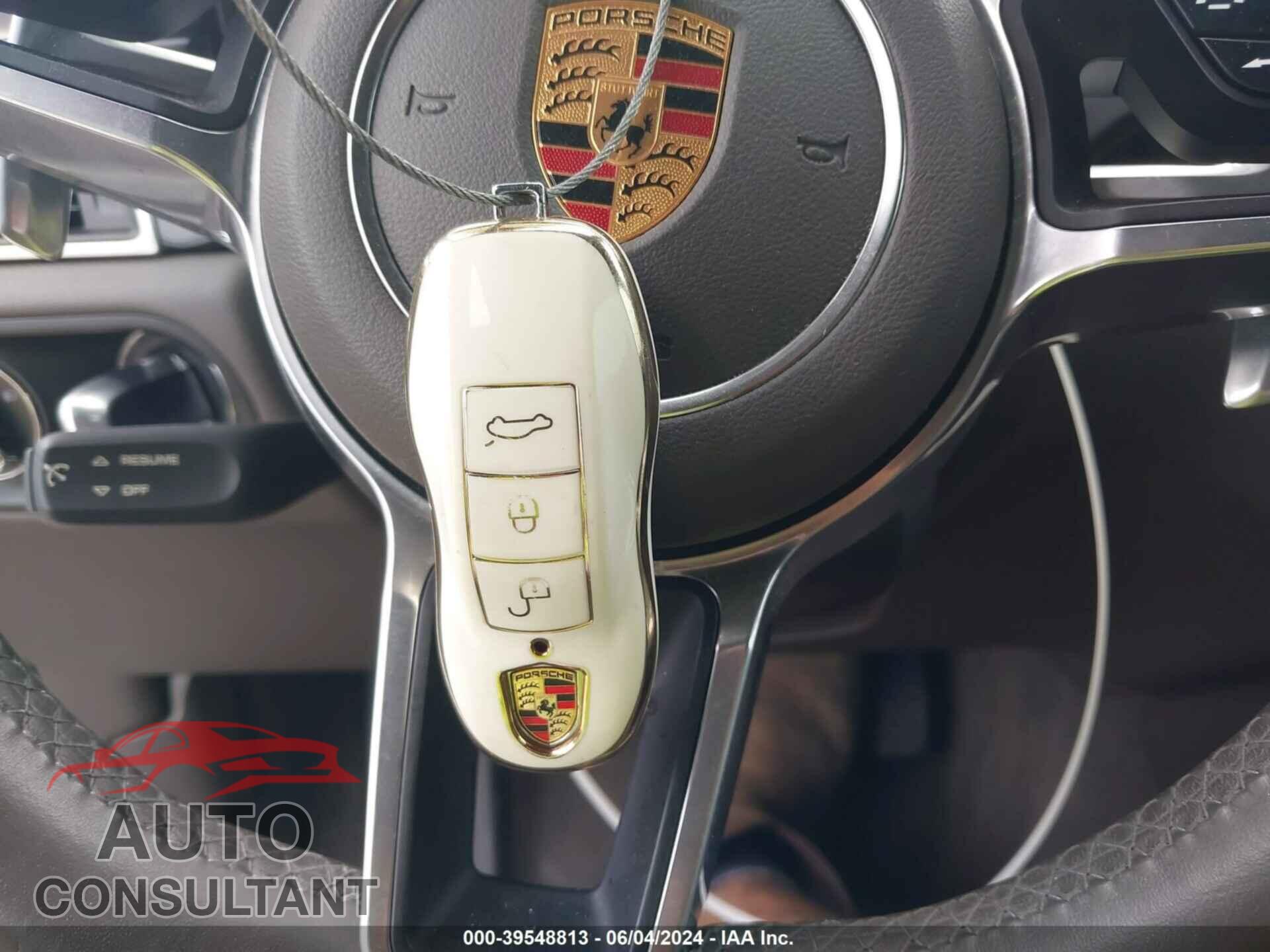 PORSCHE MACAN 2017 - WP1AA2A50HLB83836