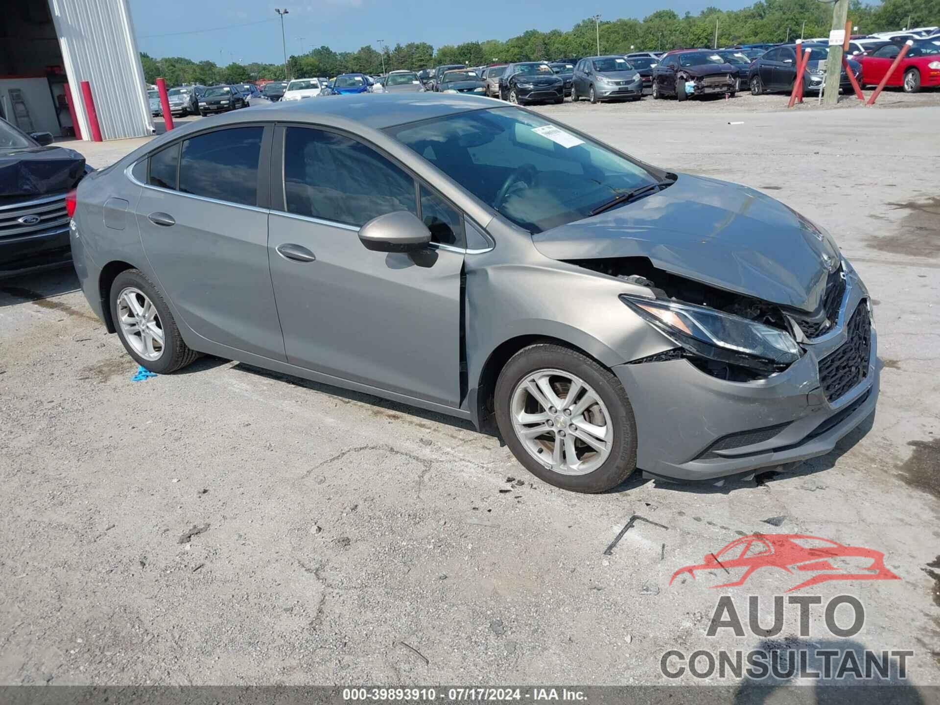 CHEVROLET CRUZE 2017 - 1G1BE5SM8H7129381