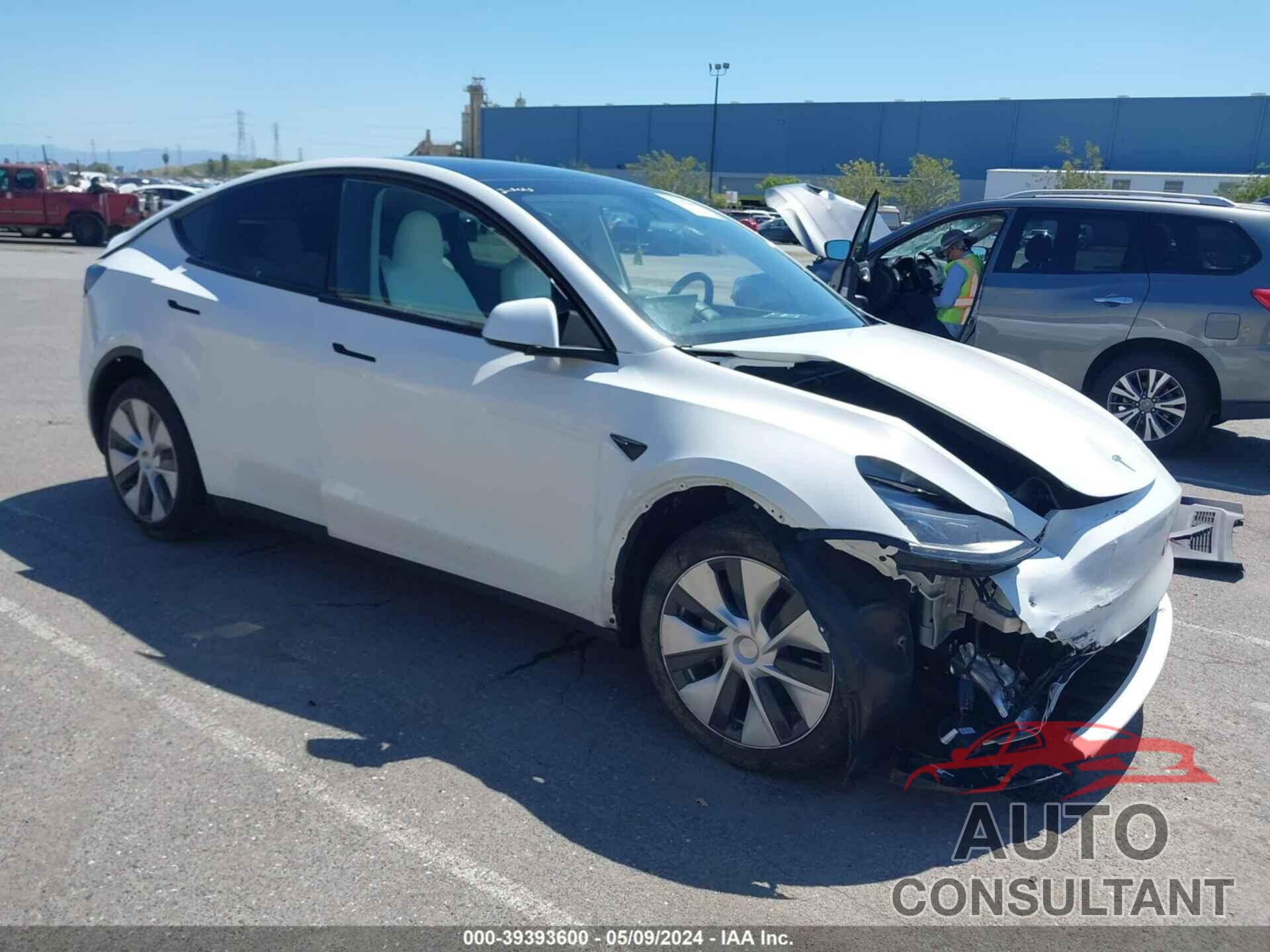 TESLA MODEL Y 2023 - 7SAYGDEE1PF741279