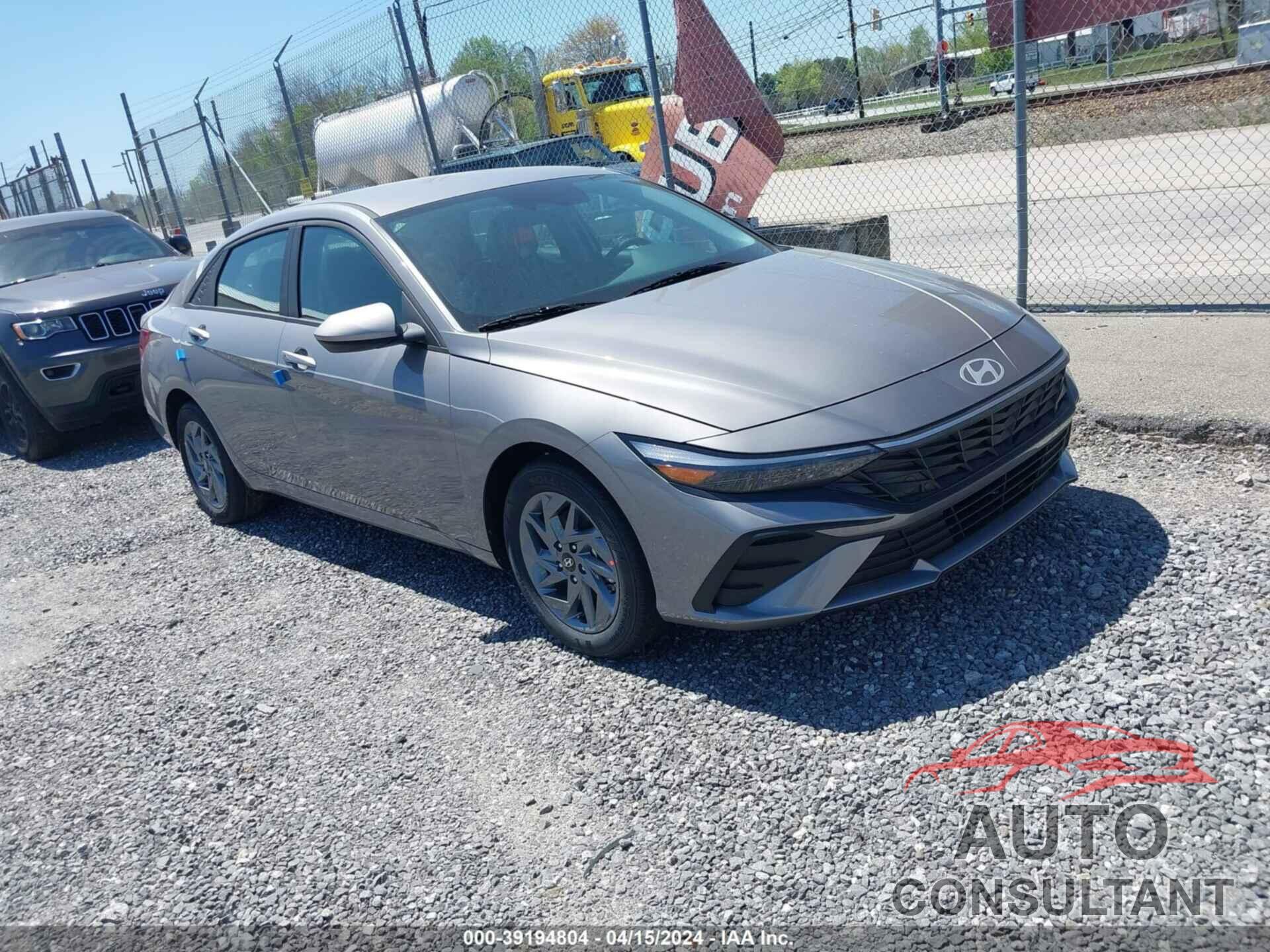 HYUNDAI ELANTRA 2024 - KMHLM4DJ3RU107153