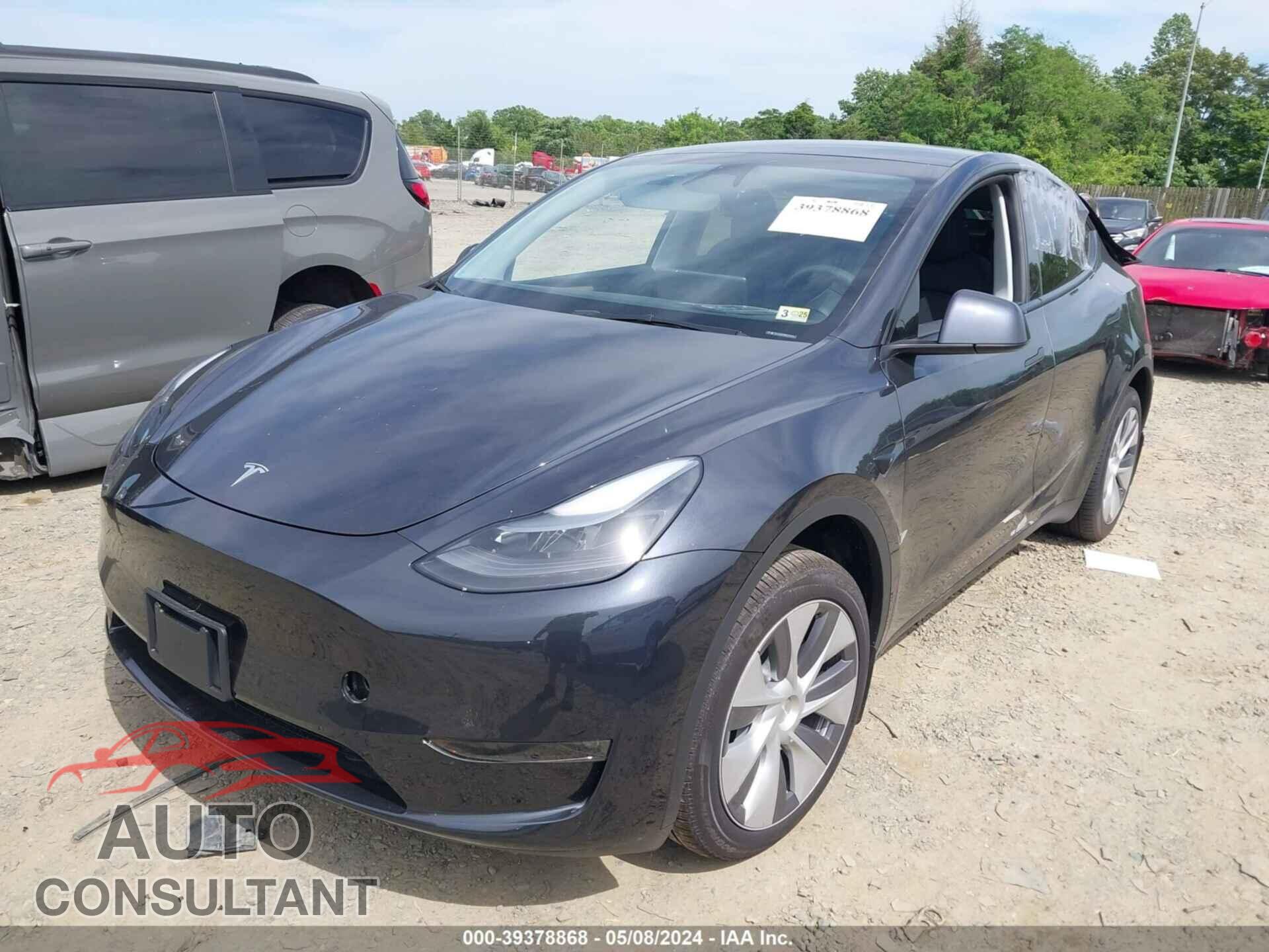 TESLA MODEL Y 2024 - 7SAYGDEE8RA241345