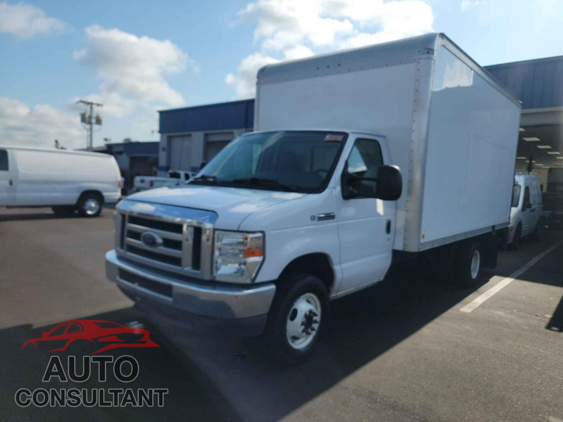 FORD ECONOLINE 2017 - 1FDWE3FS6HDC01679