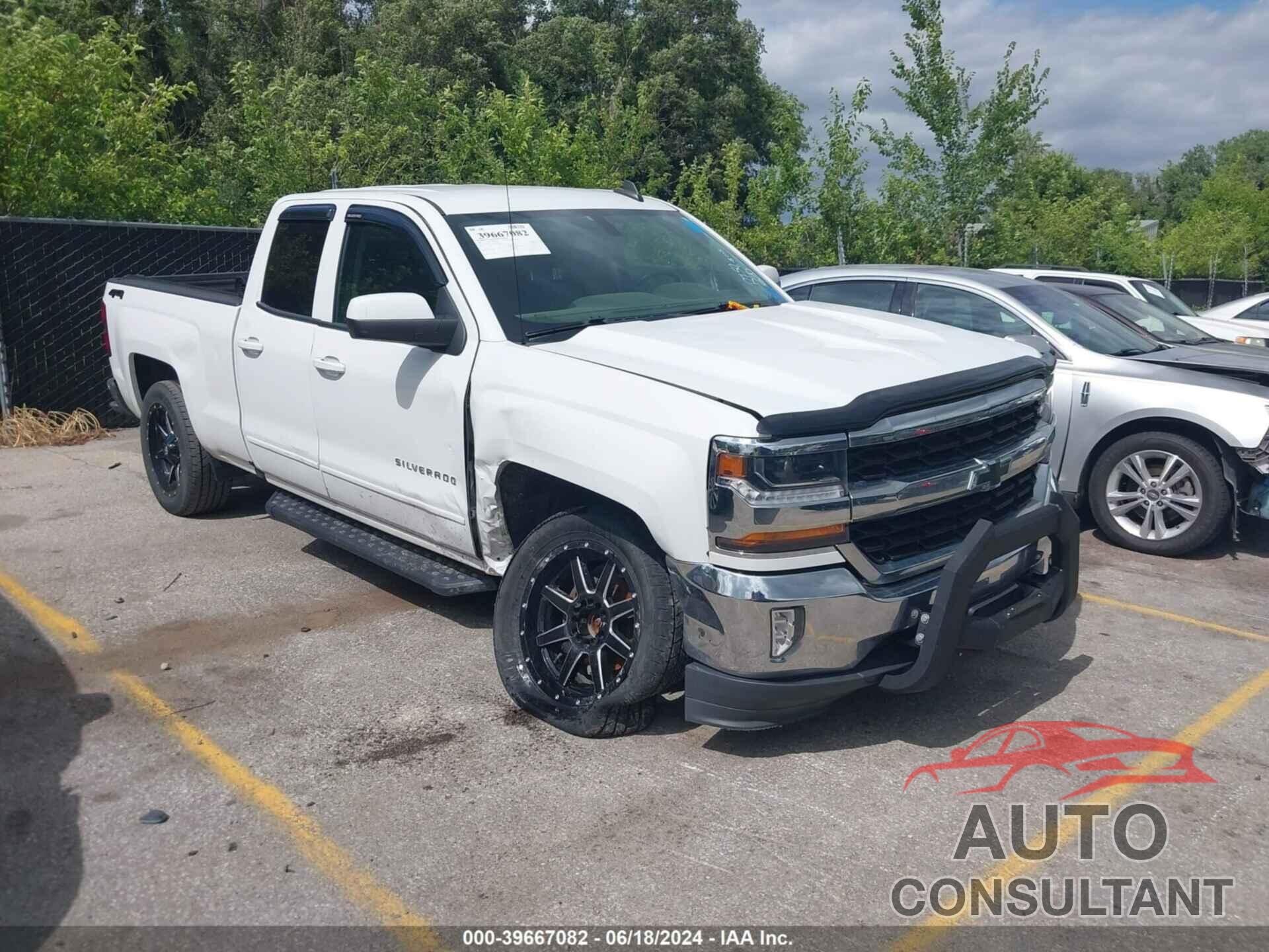 CHEVROLET SILVERADO 1500 2017 - 1GCVKREC7HZ313657
