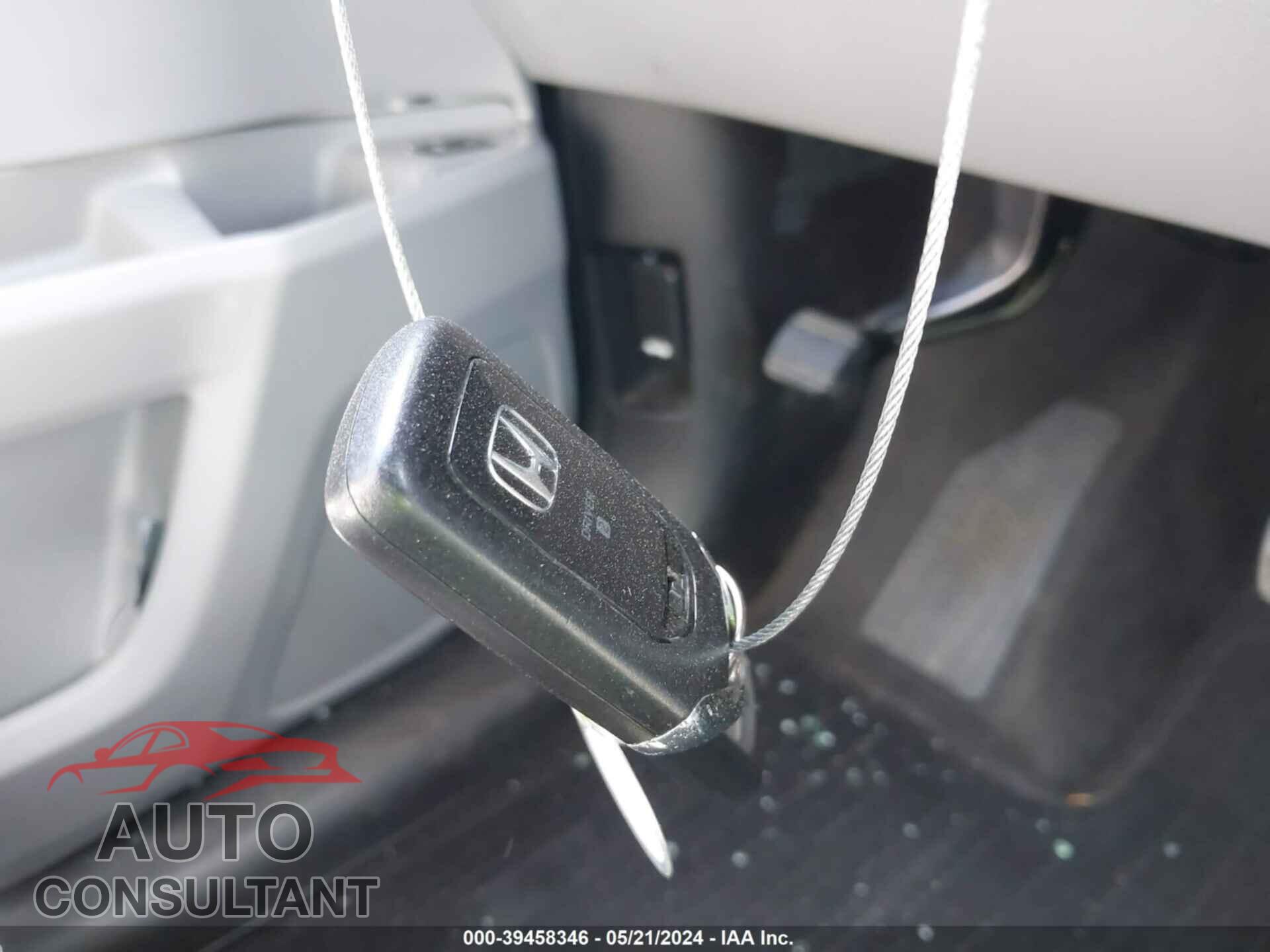HONDA PILOT 2017 - 5FNYF6H58HB067690