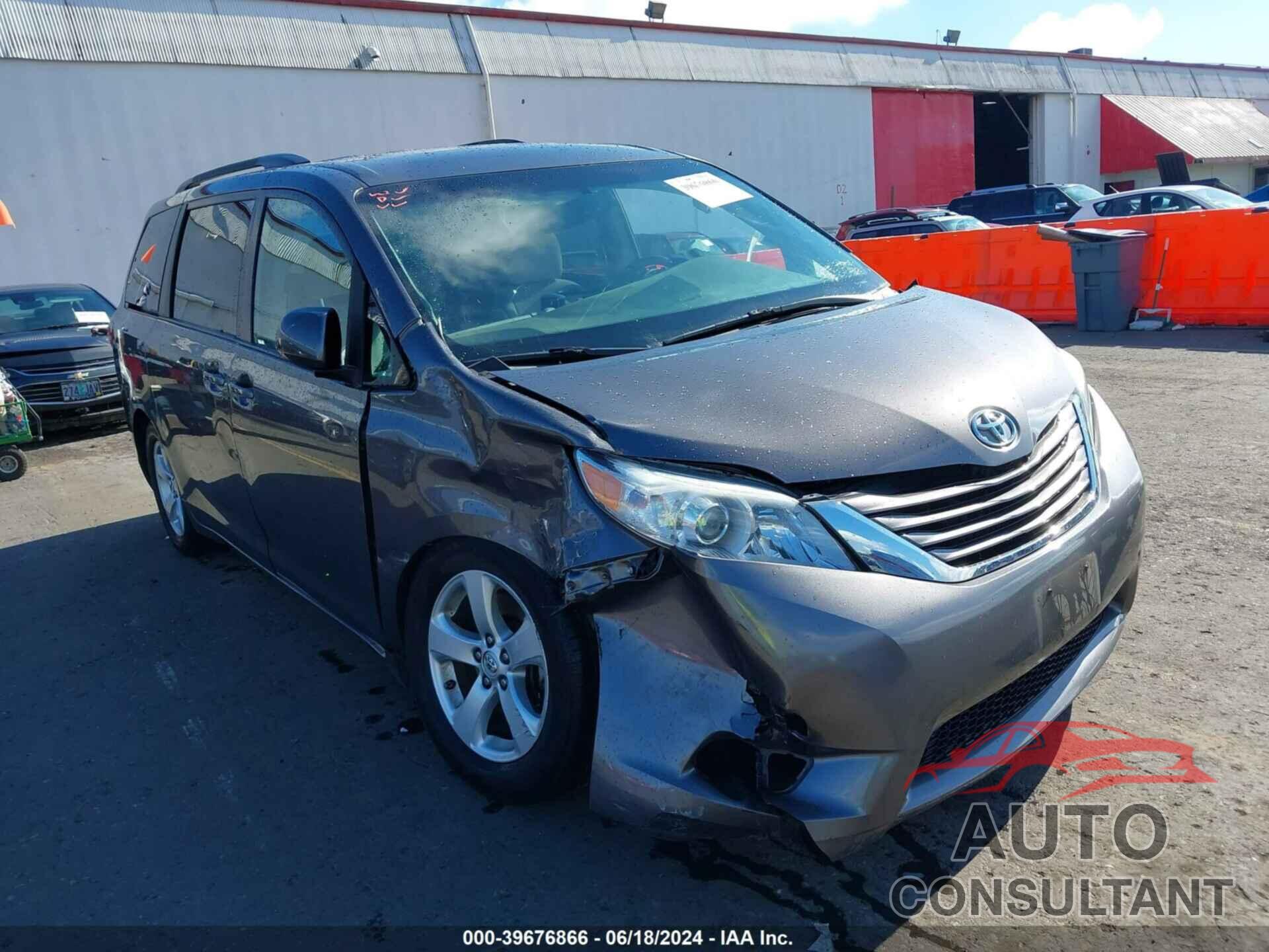 TOYOTA SIENNA 2017 - 5TDKZ3DCXHS777573