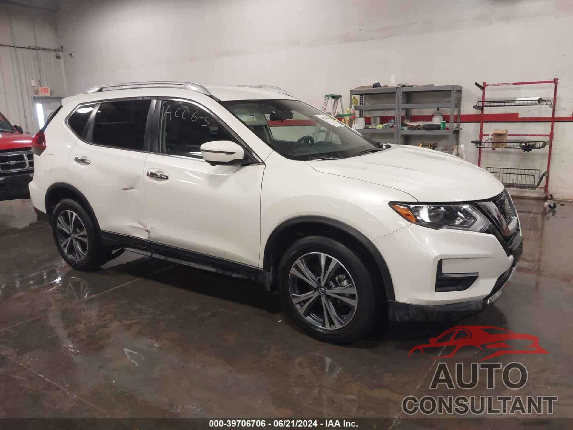 NISSAN ROGUE 2019 - 5N1AT2MV4KC751757