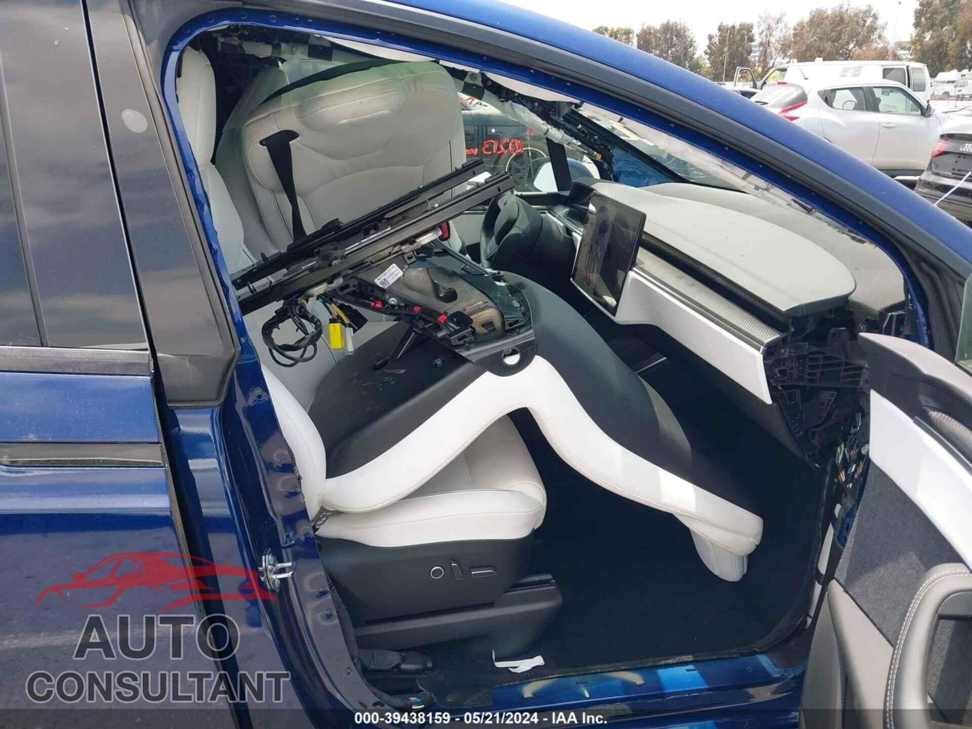TESLA MODEL X 2022 - 7SAXCBE61NF336542