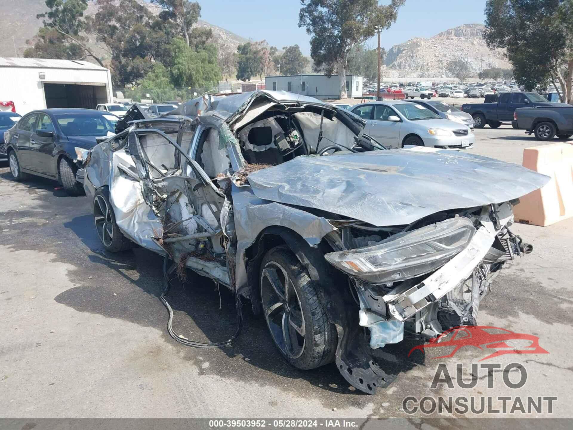 HONDA ACCORD 2019 - 1HGCV1F38KA104739