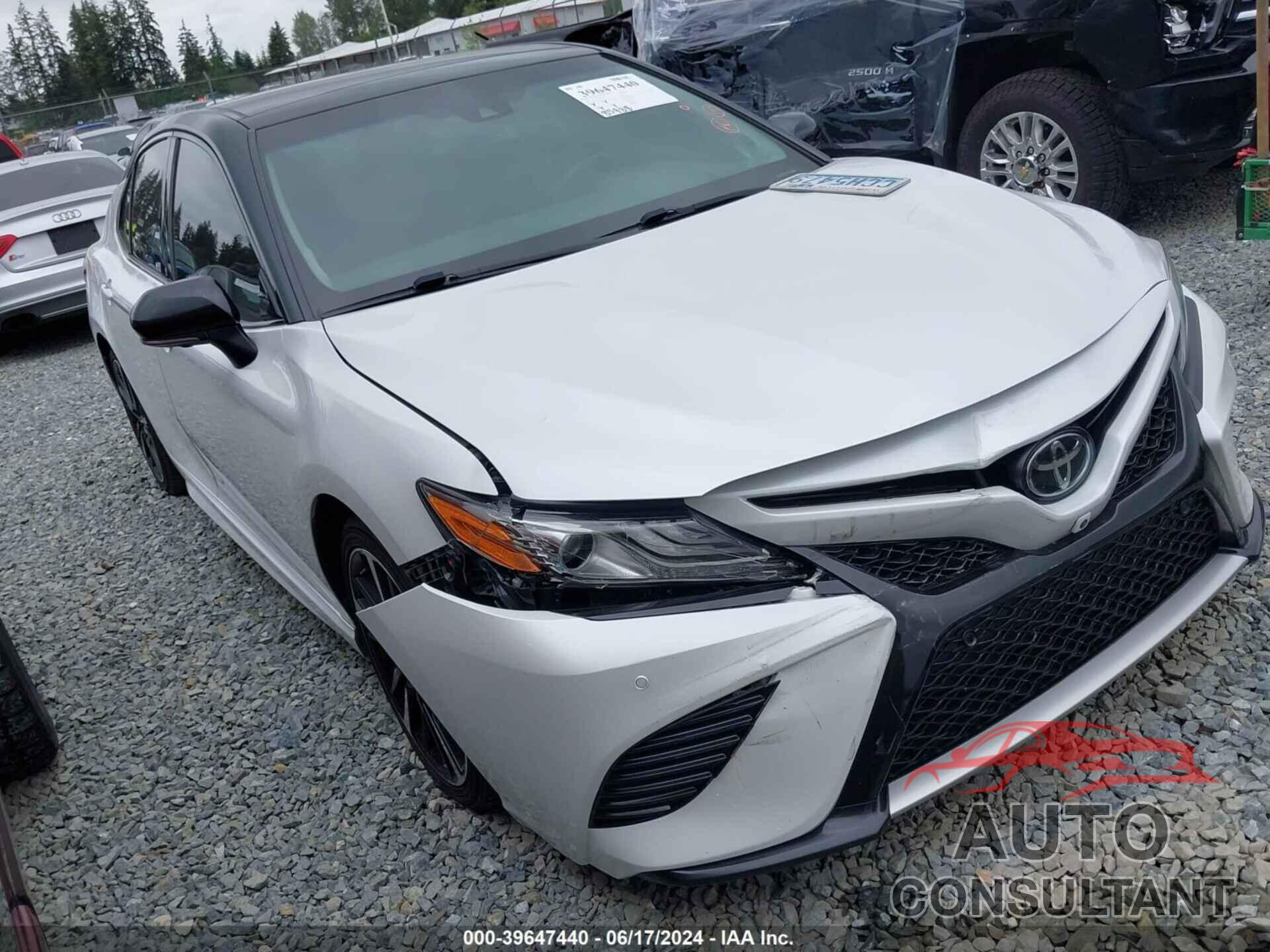 TOYOTA CAMRY 2018 - 4T1BZ1HK9JU017220