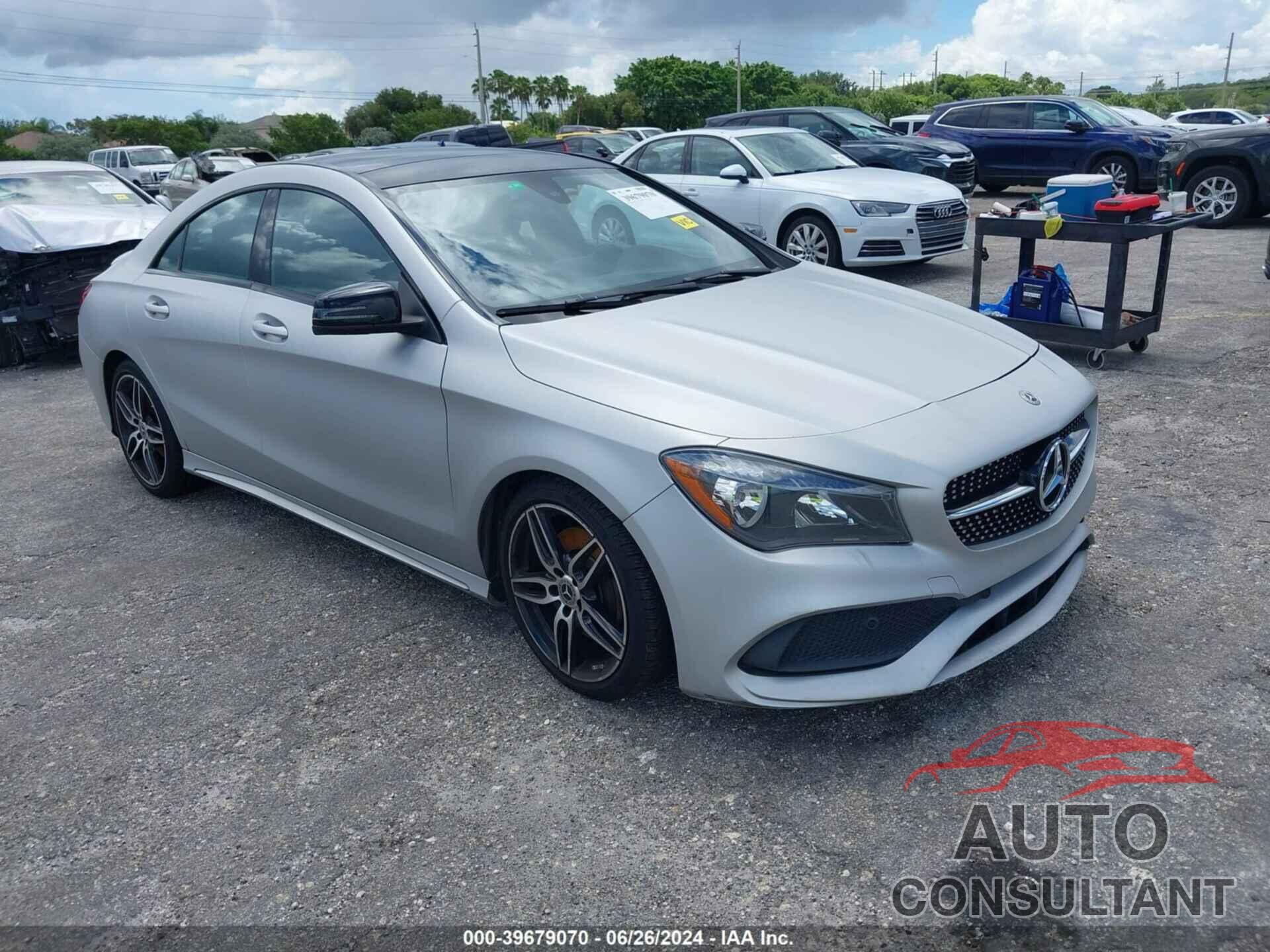 MERCEDES-BENZ CLA 250 2018 - WDDSJ4EB9JN560455
